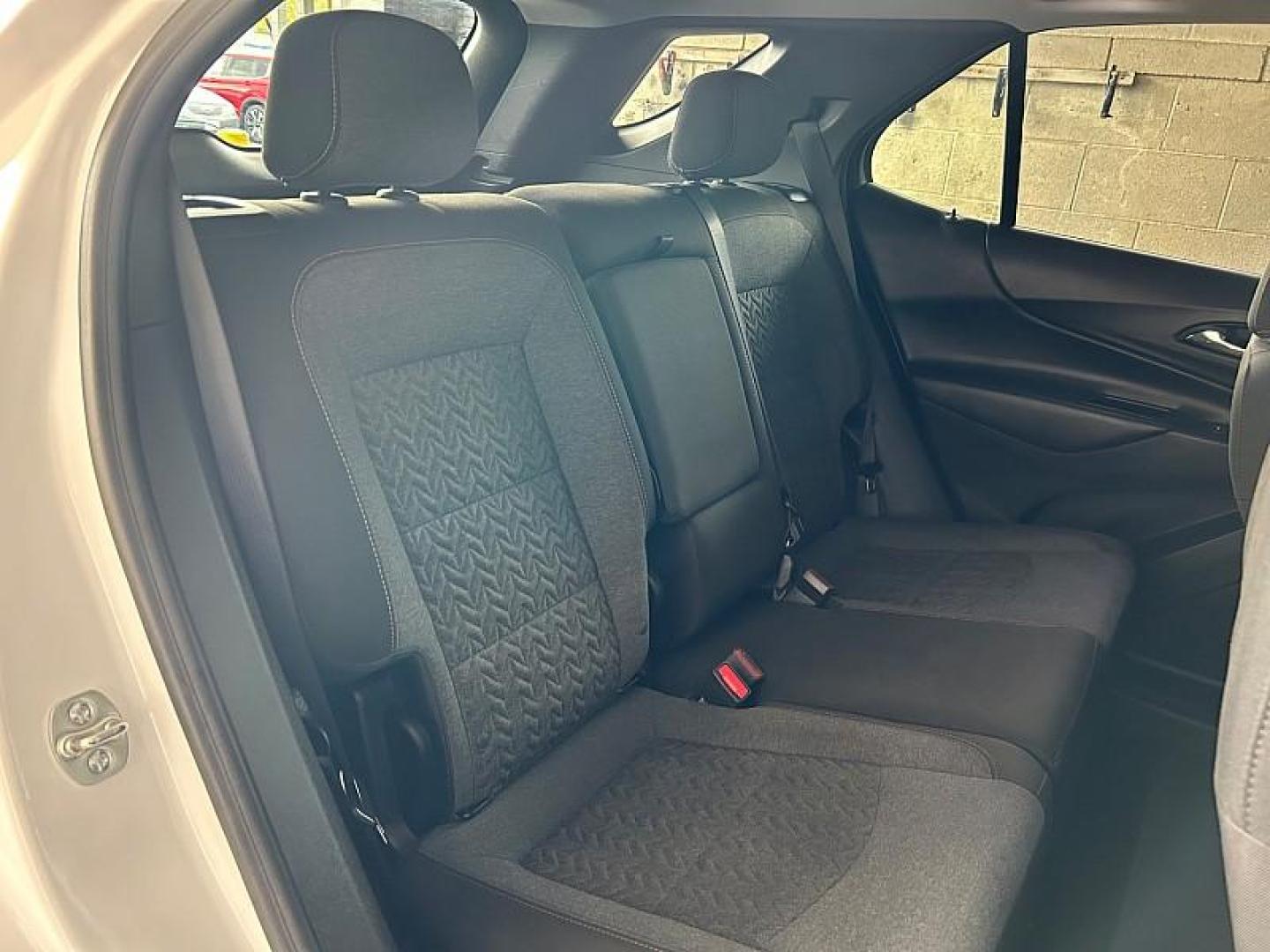 2024 WHITE Chevrolet Equinox (3GNAXKEG8RL) with an 4-Cyl Turbo 1.5 Liter engine, Automatic 6-Spd w/Overdrive transmission, located at 412 Auto Vista Drive, Palmdale, 93551, (661) 945-0620, 34.592636, -118.136681 - Photo#25