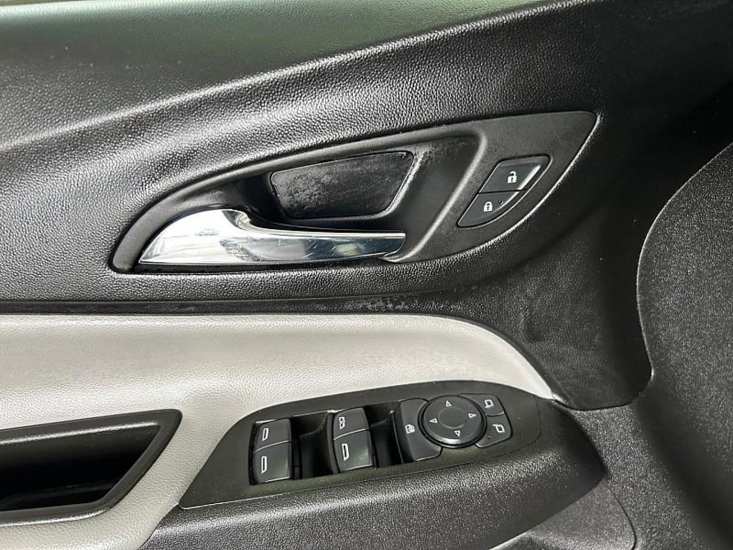 2024 SILVER Chevrolet Equinox (3GNAXUEGXRL) with an 4-Cyl Turbo 1.5 Liter engine, Automatic 6-Spd w/Overdrive transmission, located at 412 Auto Vista Drive, Palmdale, 93551, (661) 945-0620, 34.592636, -118.136681 - Photo#29