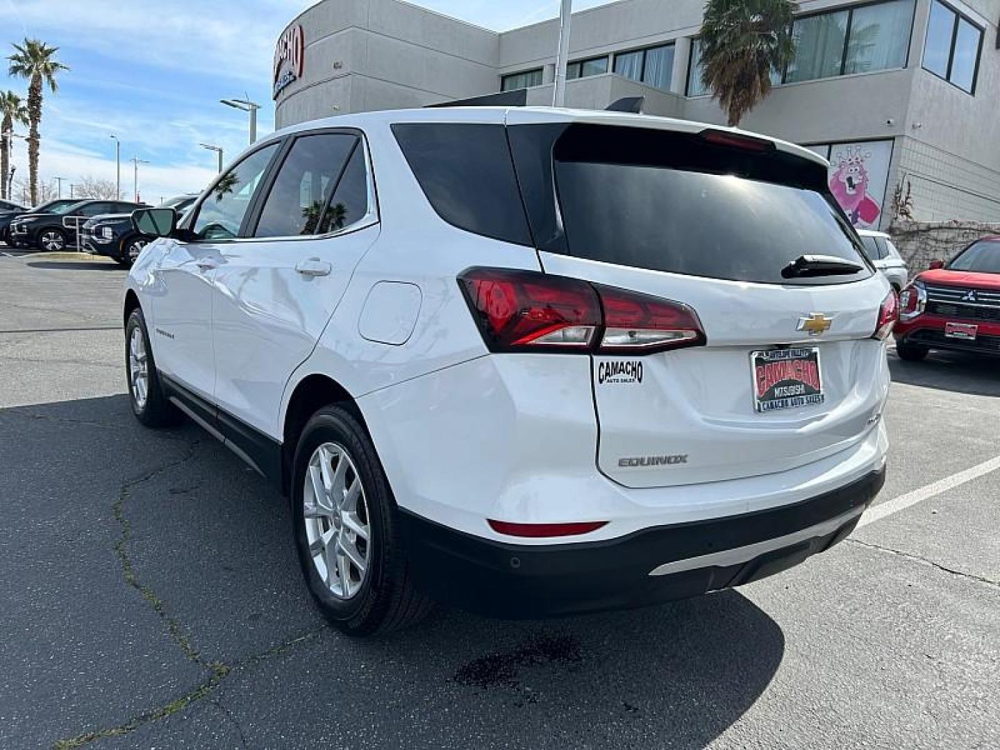 2024 WHITE Chevrolet Equinox (3GNAXUEG9RL) with an 4-Cyl Turbo 1.5 Liter engine, Automatic 6-Spd w/Overdrive transmission, located at 412 Auto Vista Drive, Palmdale, 93551, (661) 945-0620, 34.592636, -118.136681- Photo#2