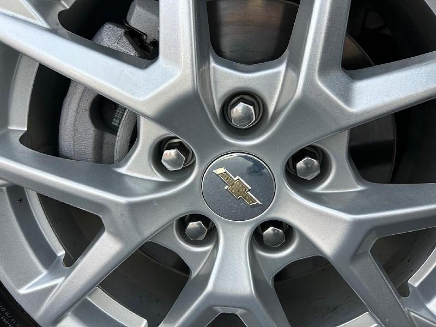 2024 WHITE Chevrolet Equinox (3GNAXUEG9RL) with an 4-Cyl Turbo 1.5 Liter engine, Automatic 6-Spd w/Overdrive transmission, located at 412 Auto Vista Drive, Palmdale, 93551, (661) 945-0620, 34.592636, -118.136681- Photo#15