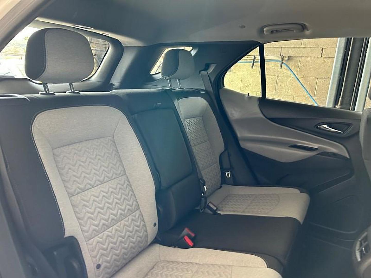 2024 WHITE Chevrolet Equinox (3GNAXUEG9RL) with an 4-Cyl Turbo 1.5 Liter engine, Automatic 6-Spd w/Overdrive transmission, located at 412 Auto Vista Drive, Palmdale, 93551, (661) 945-0620, 34.592636, -118.136681- Photo#26