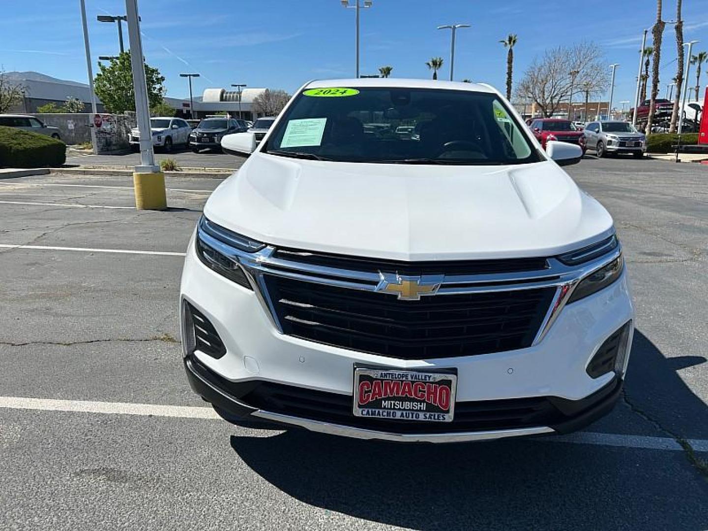 2024 WHITE Chevrolet Equinox (3GNAXKEG0RL) with an 4-Cyl Turbo 1.5 Liter engine, Automatic 6-Spd w/Overdrive transmission, located at 412 Auto Vista Drive, Palmdale, 93551, (661) 945-0620, 34.592636, -118.136681 - Photo#1