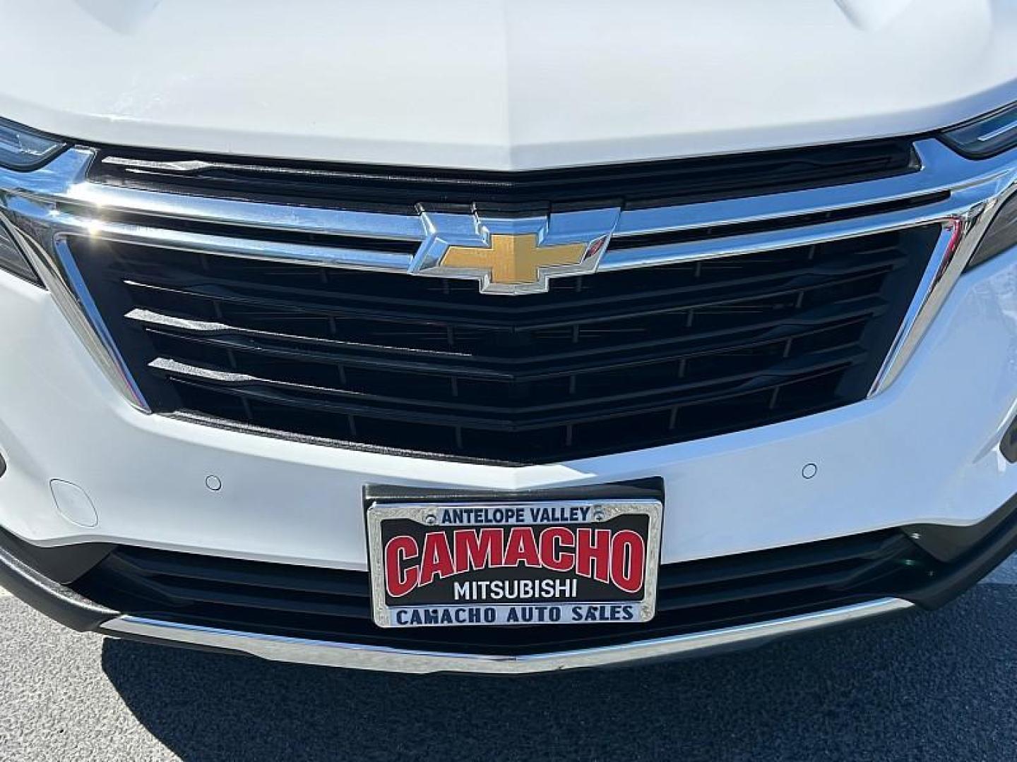 2024 WHITE Chevrolet Equinox (3GNAXKEG0RL) with an 4-Cyl Turbo 1.5 Liter engine, Automatic 6-Spd w/Overdrive transmission, located at 412 Auto Vista Drive, Palmdale, 93551, (661) 945-0620, 34.592636, -118.136681 - Photo#11