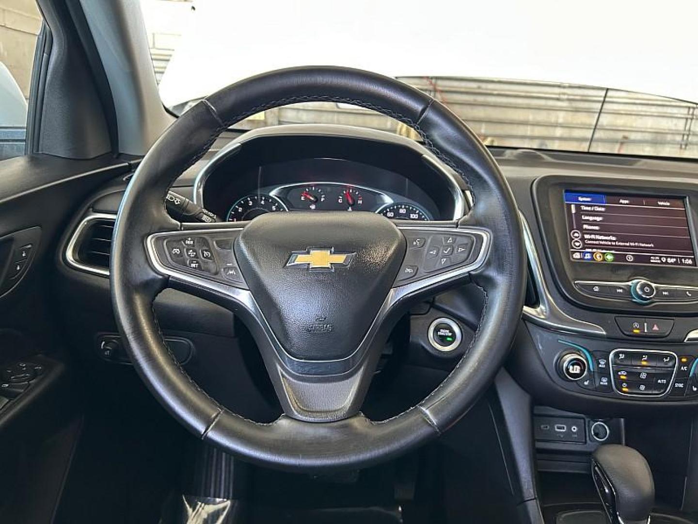 2024 WHITE Chevrolet Equinox (3GNAXKEG0RL) with an 4-Cyl Turbo 1.5 Liter engine, Automatic 6-Spd w/Overdrive transmission, located at 412 Auto Vista Drive, Palmdale, 93551, (661) 945-0620, 34.592636, -118.136681 - Photo#21