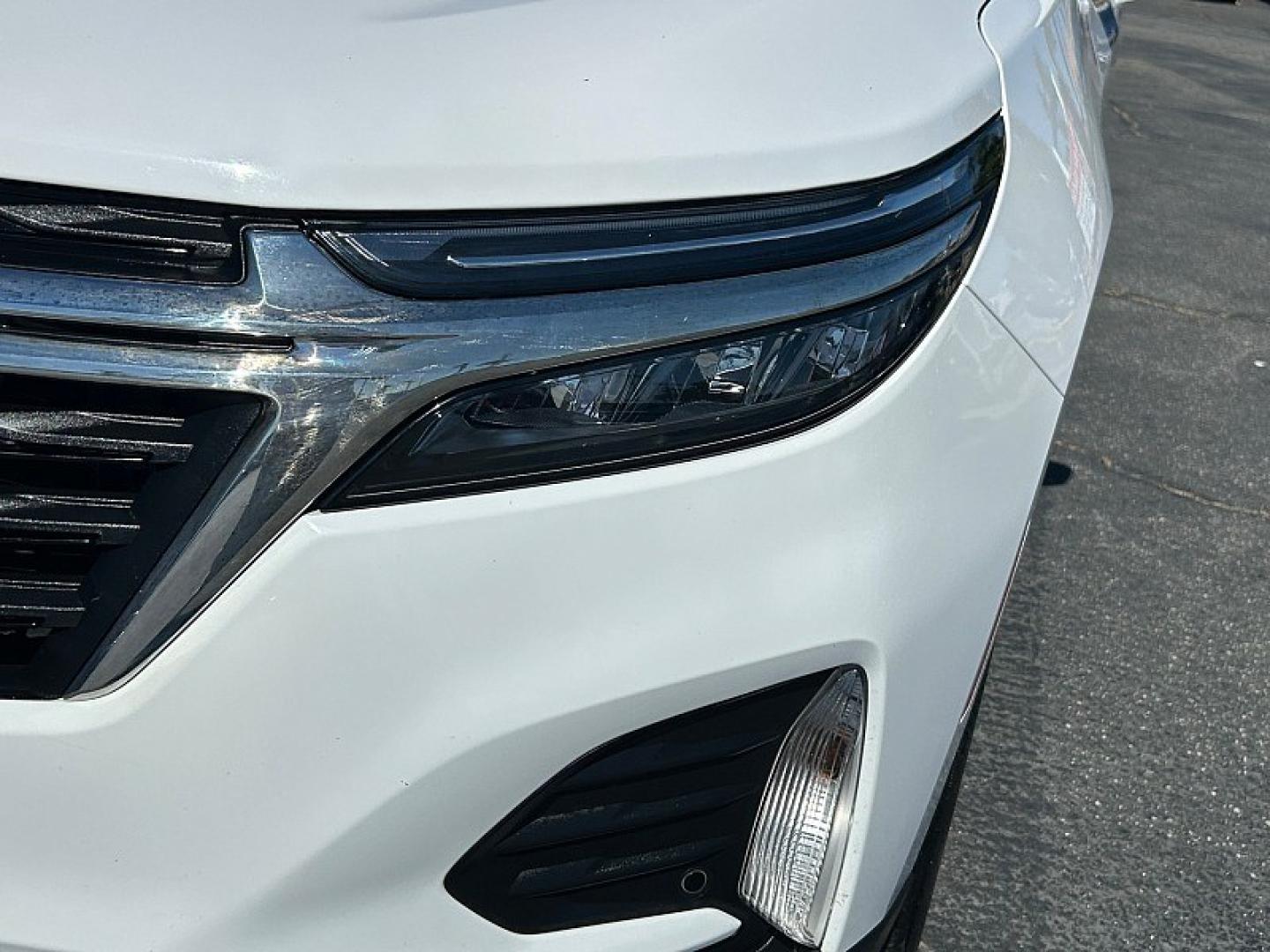 2024 WHITE Chevrolet Equinox (3GNAXUEG8RL) with an 4-Cyl Turbo 1.5 Liter engine, Automatic 6-Spd w/Overdrive transmission, located at 412 Auto Vista Drive, Palmdale, 93551, (661) 945-0620, 34.592636, -118.136681- Photo#9