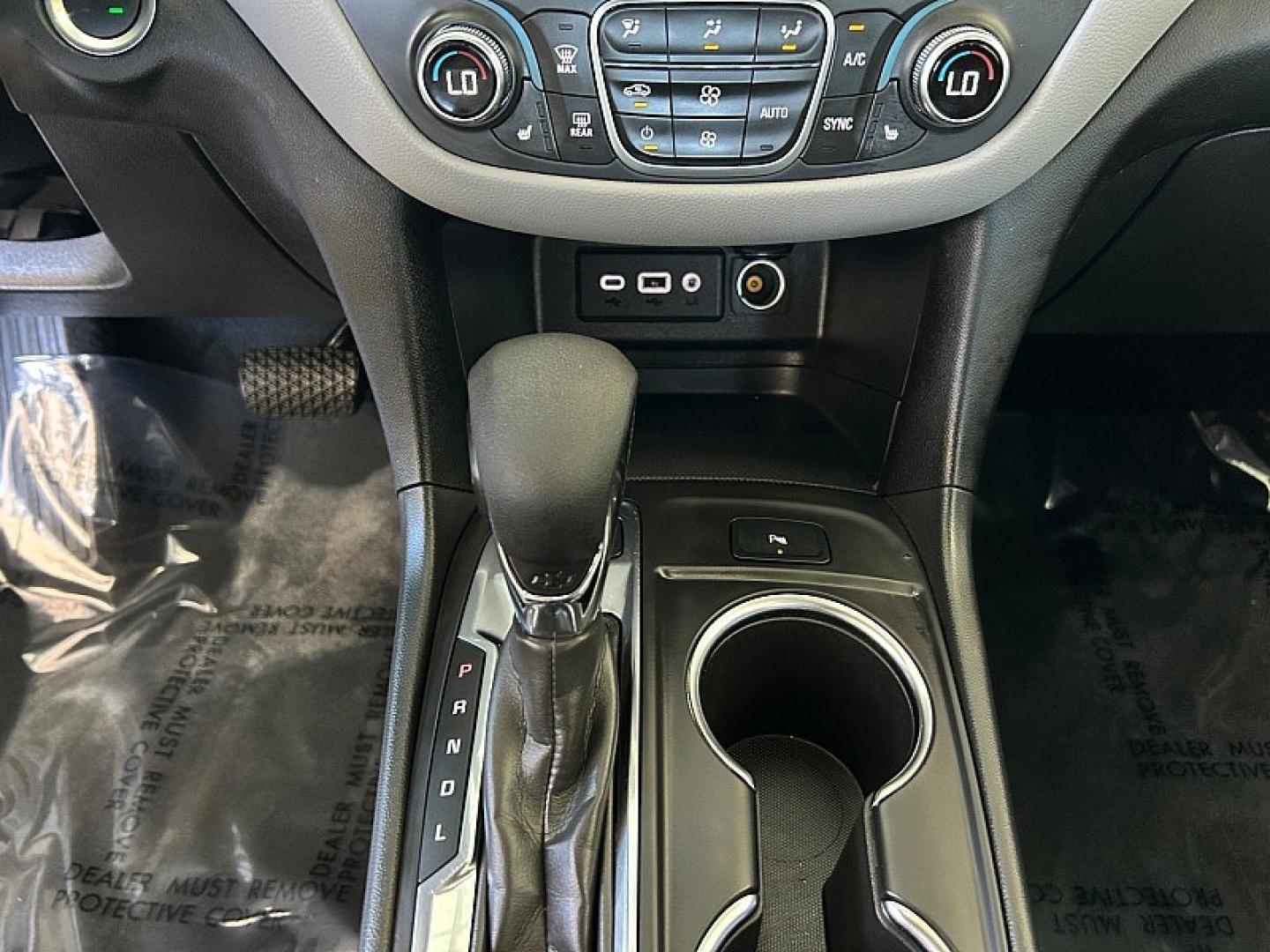 2024 WHITE Chevrolet Equinox (3GNAXUEG8RL) with an 4-Cyl Turbo 1.5 Liter engine, Automatic 6-Spd w/Overdrive transmission, located at 412 Auto Vista Drive, Palmdale, 93551, (661) 945-0620, 34.592636, -118.136681- Photo#23