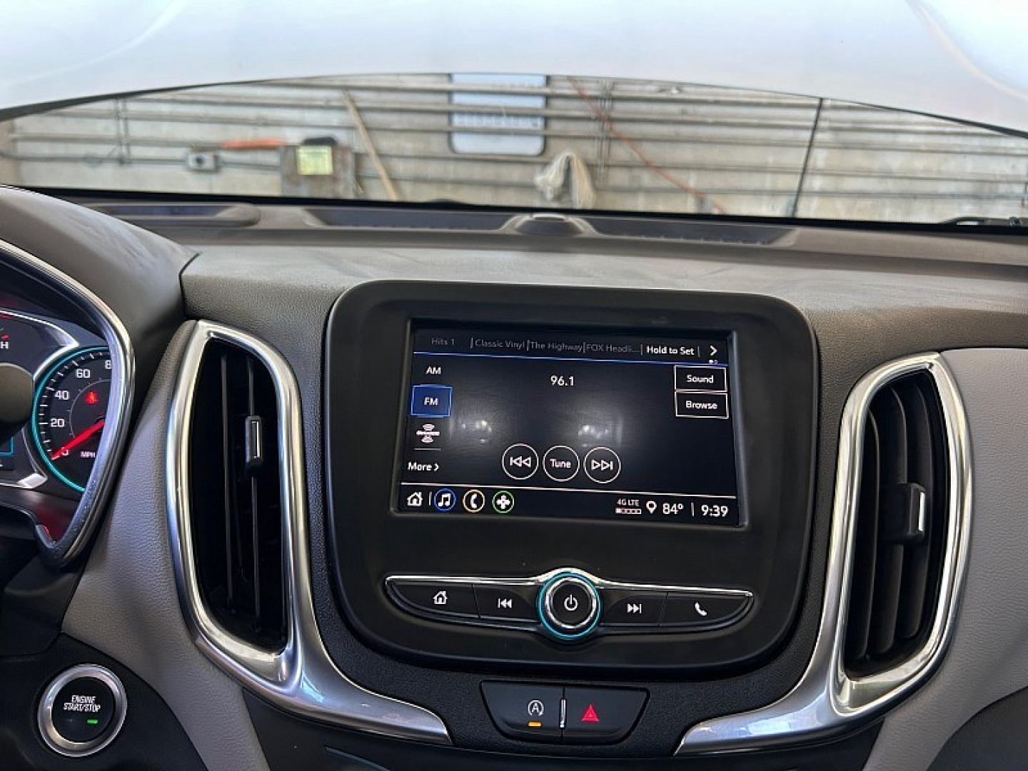 2024 WHITE Chevrolet Equinox (3GNAXUEG8RL) with an 4-Cyl Turbo 1.5 Liter engine, Automatic 6-Spd w/Overdrive transmission, located at 412 Auto Vista Drive, Palmdale, 93551, (661) 945-0620, 34.592636, -118.136681- Photo#24