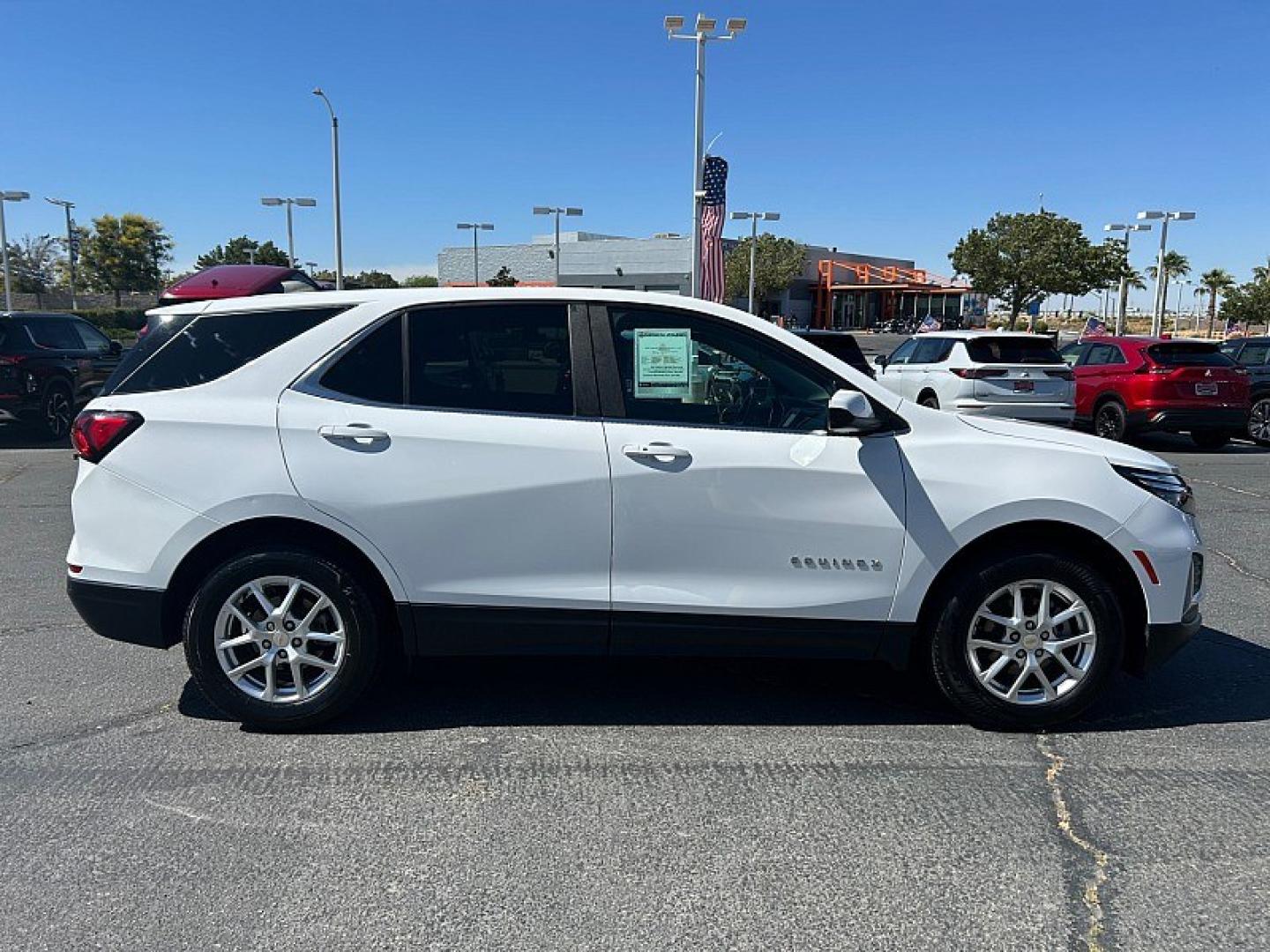 2024 WHITE Chevrolet Equinox (3GNAXUEG4RL) with an 4-Cyl Turbo 1.5 Liter engine, Automatic 6-Spd w/Overdrive transmission, located at 412 Auto Vista Drive, Palmdale, 93551, (661) 945-0620, 34.592636, -118.136681- Photo#7