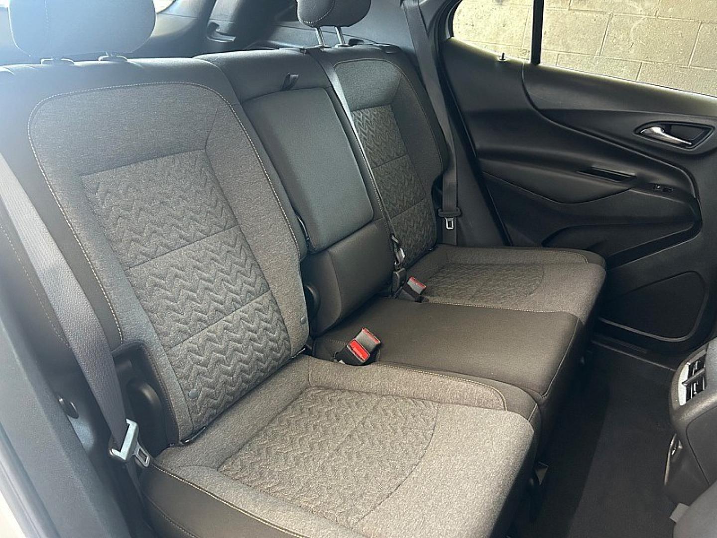 2024 WHITE Chevrolet Equinox (3GNAXUEG4RL) with an 4-Cyl Turbo 1.5 Liter engine, Automatic 6-Spd w/Overdrive transmission, located at 412 Auto Vista Drive, Palmdale, 93551, (661) 945-0620, 34.592636, -118.136681- Photo#24