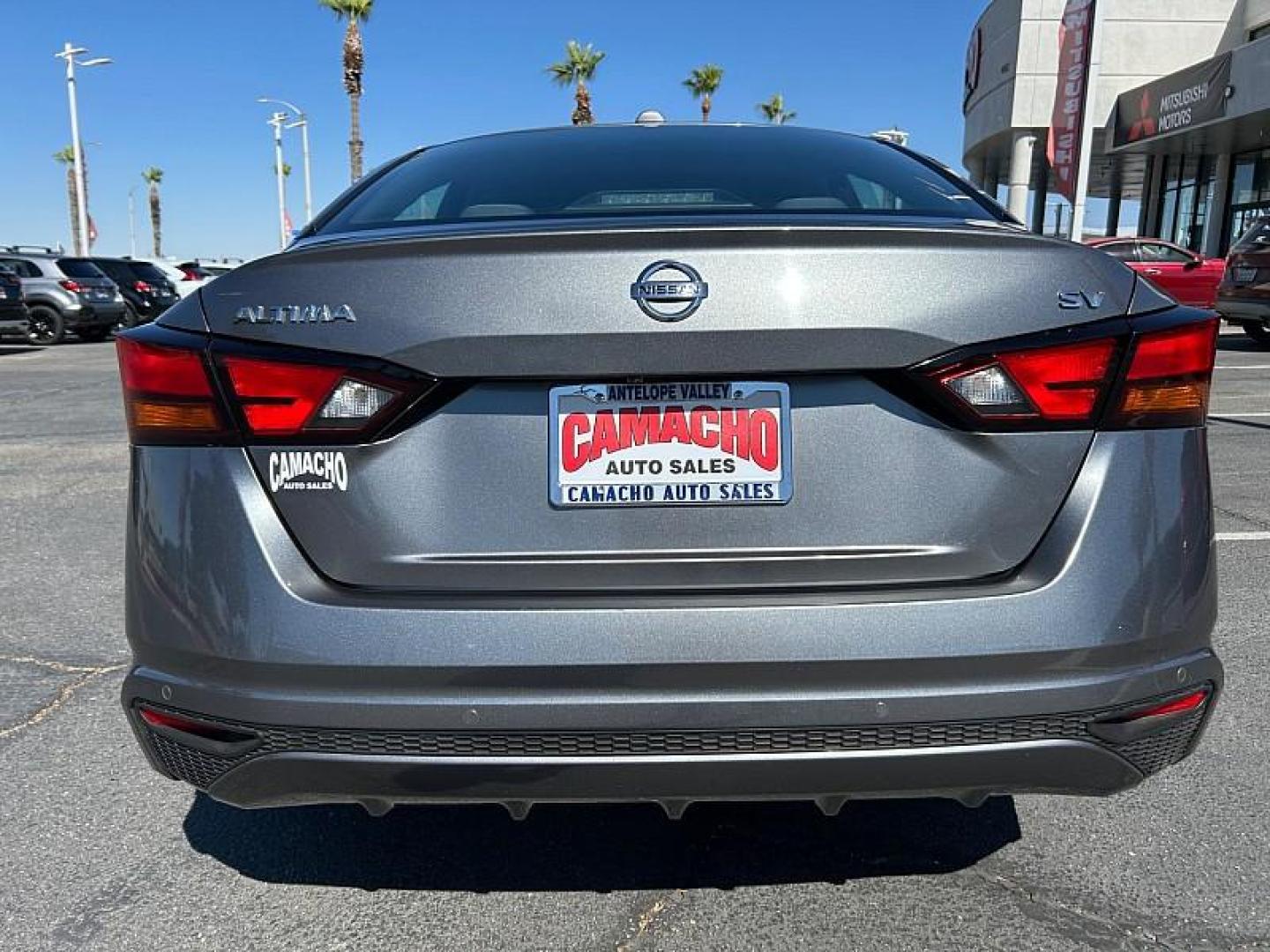 2024 WHITE Chevrolet Malibu (1G1ZD5ST7RF) with an 4-Cyl Turbo 1.5 Liter engine, Automatic CVT transmission, located at 412 Auto Vista Drive, Palmdale, 93551, (661) 945-0620, 34.592636, -118.136681 - Photo#7