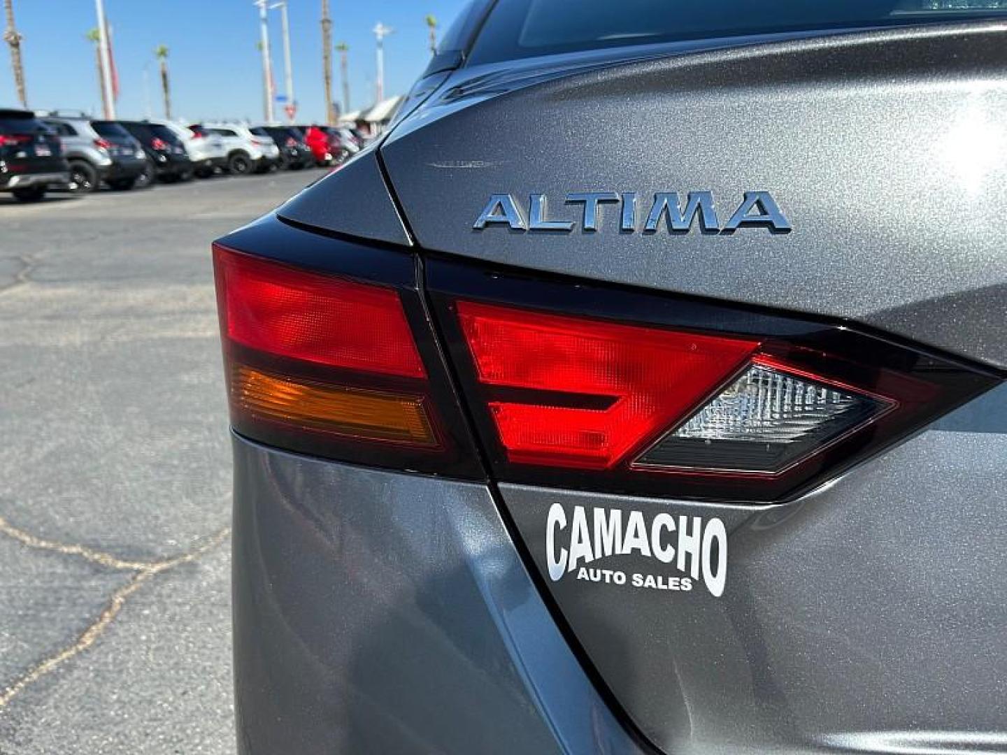 2024 WHITE Chevrolet Malibu (1G1ZD5ST7RF) with an 4-Cyl Turbo 1.5 Liter engine, Automatic CVT transmission, located at 412 Auto Vista Drive, Palmdale, 93551, (661) 945-0620, 34.592636, -118.136681 - Photo#15