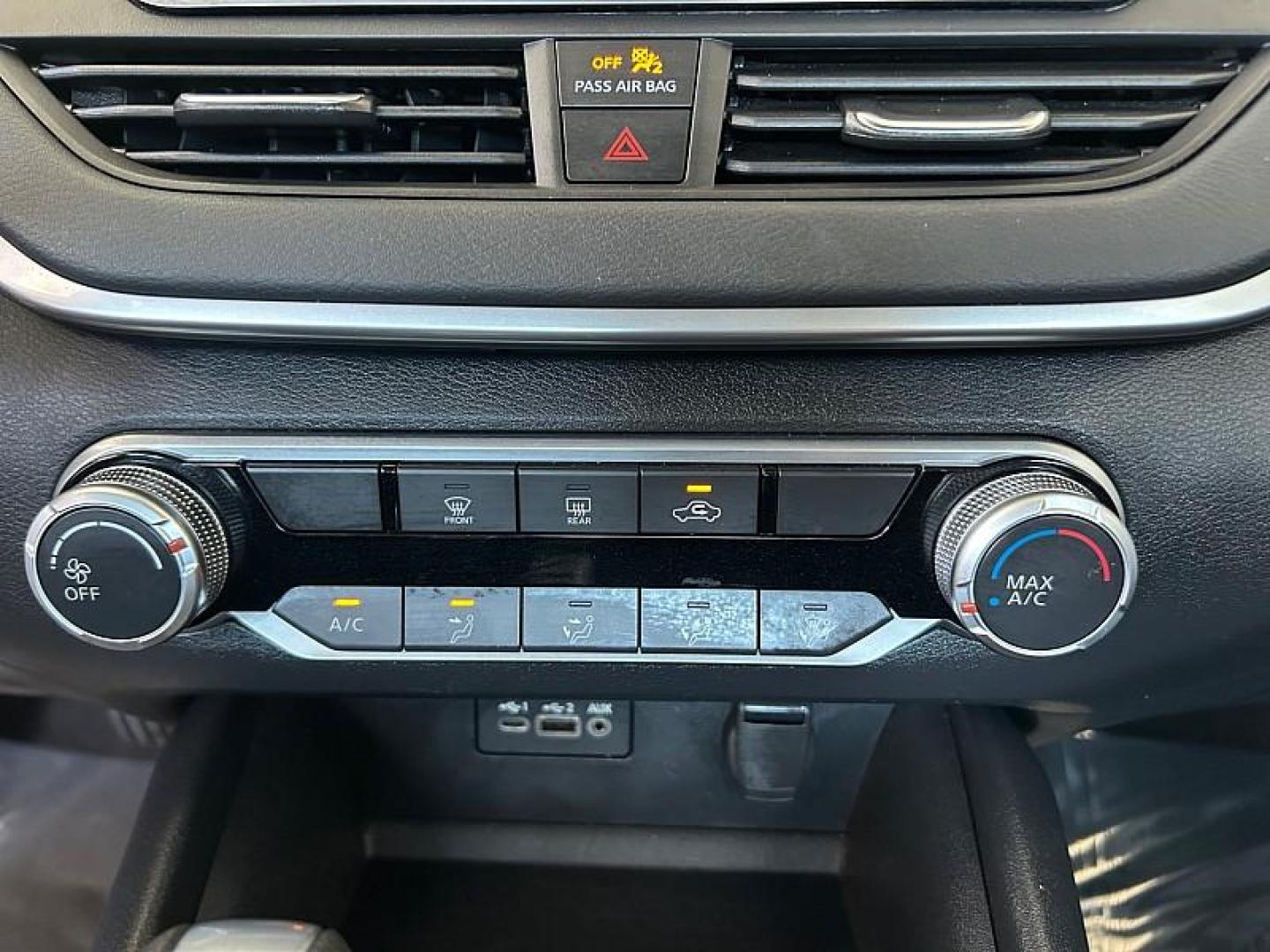 2024 WHITE Chevrolet Malibu (1G1ZD5ST7RF) with an 4-Cyl Turbo 1.5 Liter engine, Automatic CVT transmission, located at 412 Auto Vista Drive, Palmdale, 93551, (661) 945-0620, 34.592636, -118.136681 - Photo#20