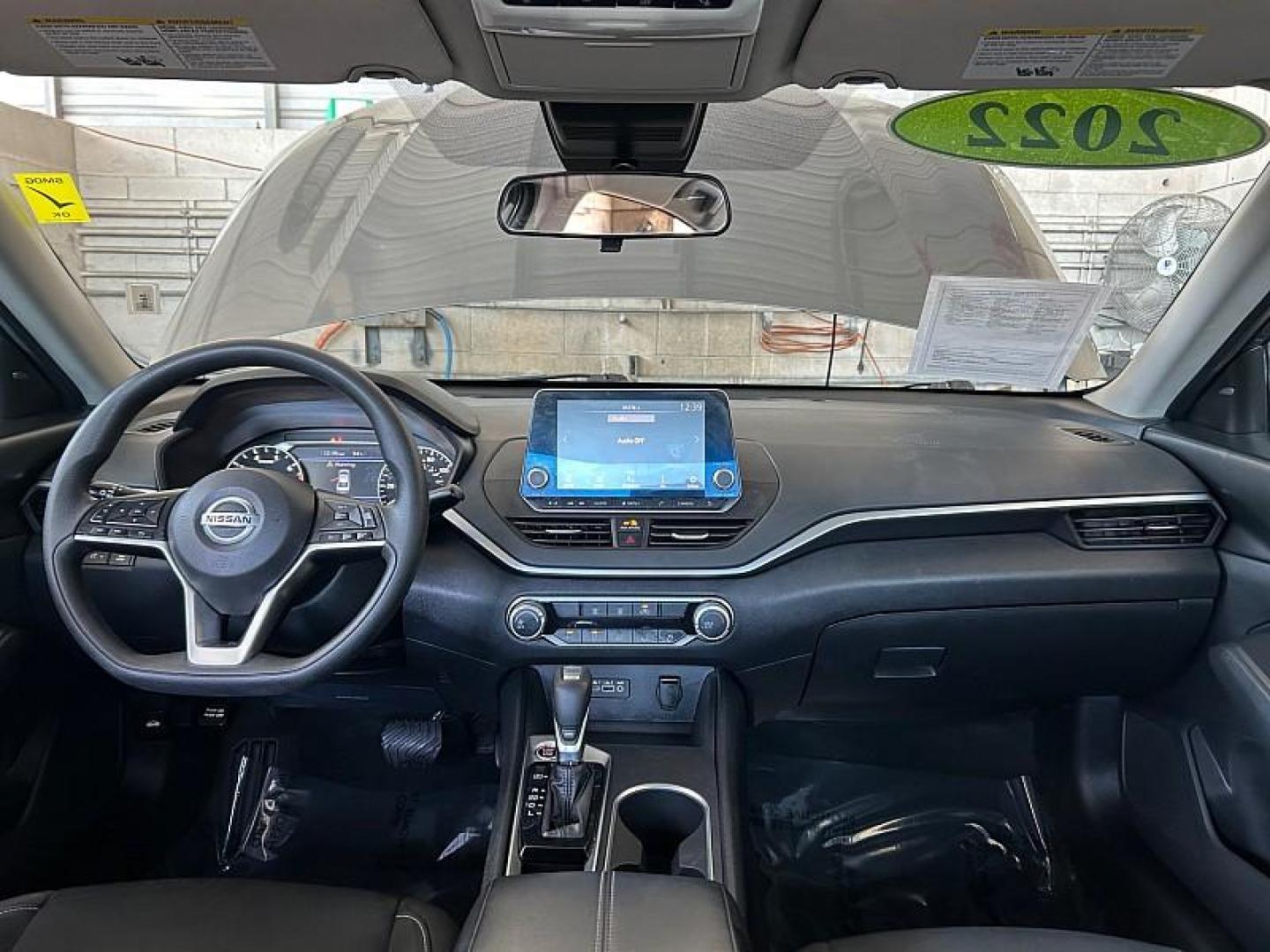 2024 WHITE Chevrolet Malibu (1G1ZD5ST7RF) with an 4-Cyl Turbo 1.5 Liter engine, Automatic CVT transmission, located at 412 Auto Vista Drive, Palmdale, 93551, (661) 945-0620, 34.592636, -118.136681 - Photo#22