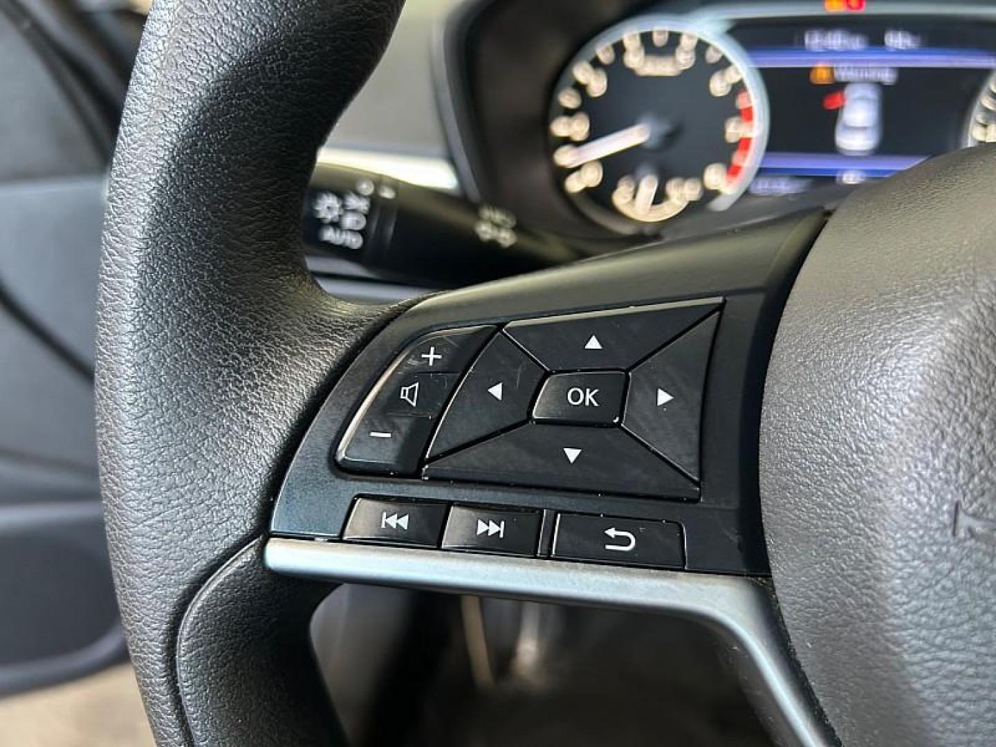 2024 WHITE Chevrolet Malibu (1G1ZD5ST7RF) with an 4-Cyl Turbo 1.5 Liter engine, Automatic CVT transmission, located at 412 Auto Vista Drive, Palmdale, 93551, (661) 945-0620, 34.592636, -118.136681 - Photo#23