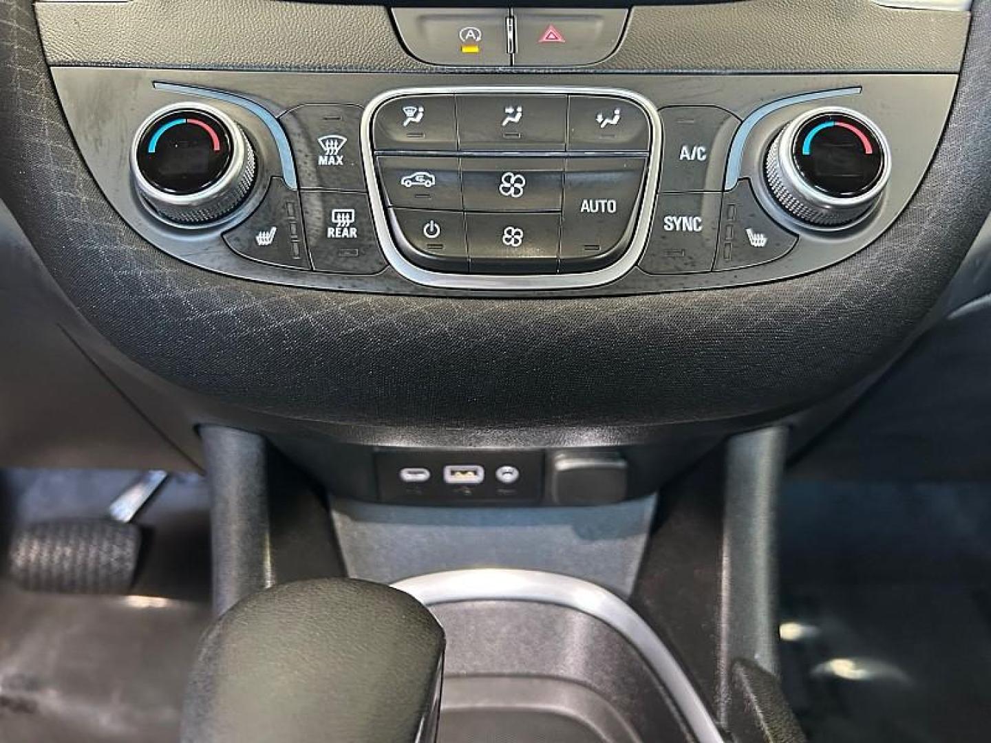 2024 BLACK Chevrolet Malibu (1G1ZD5ST5RF) with an 4-Cyl Turbo 1.5 Liter engine, Automatic CVT transmission, located at 412 Auto Vista Drive, Palmdale, 93551, (661) 945-0620, 34.592636, -118.136681 - Photo#24