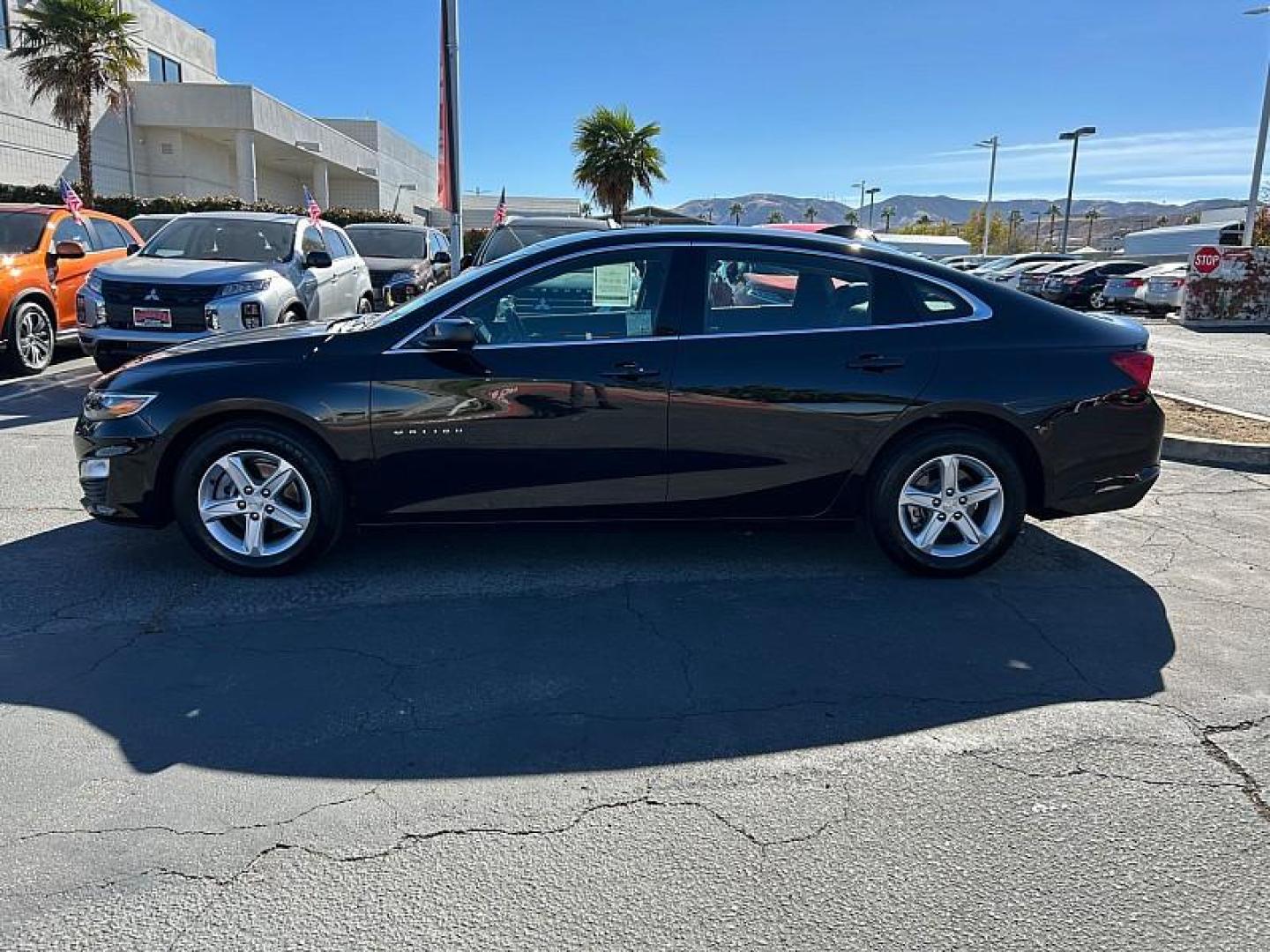 2024 BLACK Chevrolet Malibu (1G1ZD5ST2RF) with an 4-Cyl Turbo 1.5 Liter engine, Automatic CVT transmission, located at 412 Auto Vista Drive, Palmdale, 93551, (661) 945-0620, 34.592636, -118.136681 - Photo#5