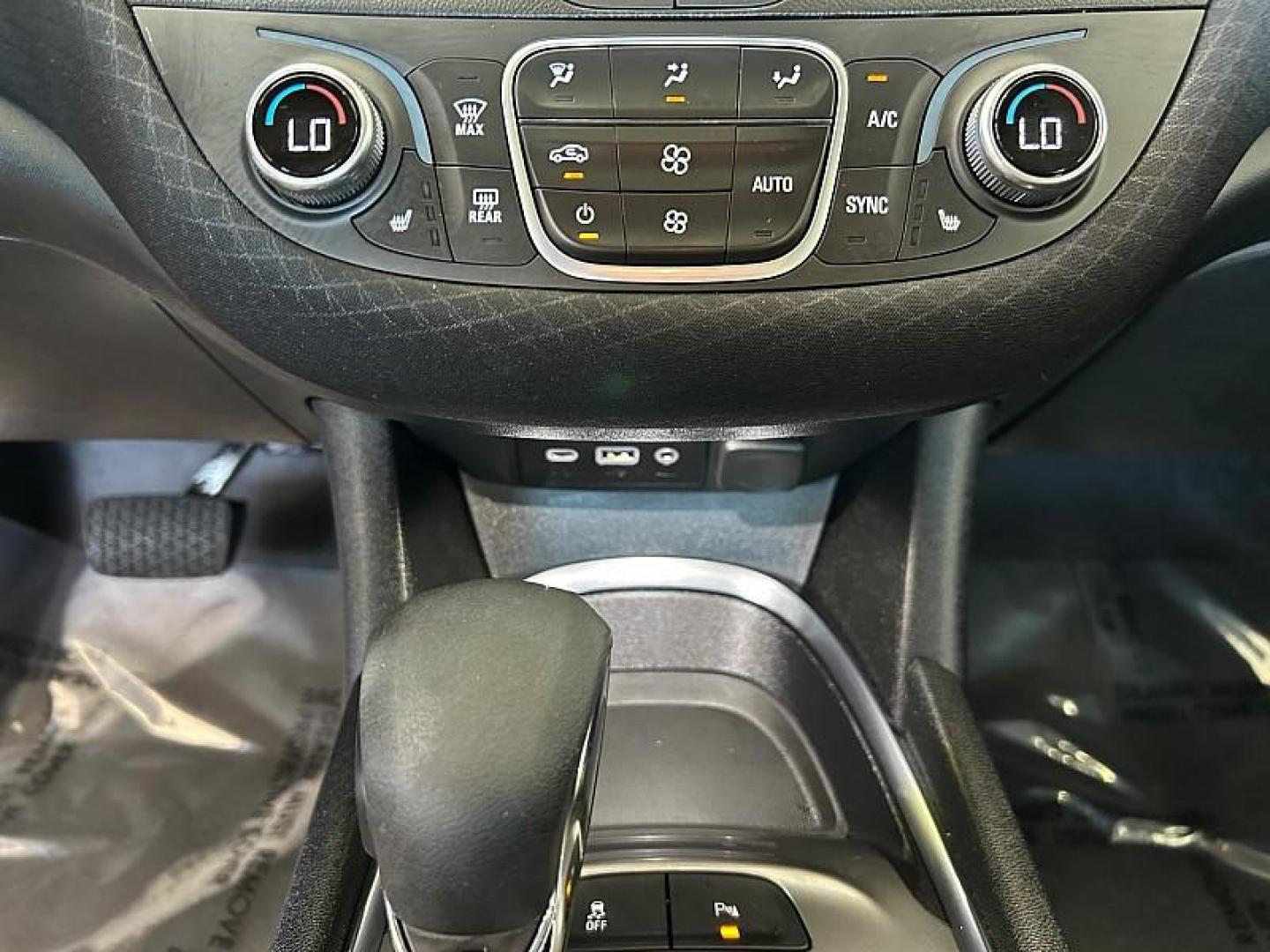 2024 BLACK Chevrolet Malibu (1G1ZD5ST2RF) with an 4-Cyl Turbo 1.5 Liter engine, Automatic CVT transmission, located at 412 Auto Vista Drive, Palmdale, 93551, (661) 945-0620, 34.592636, -118.136681 - Photo#28