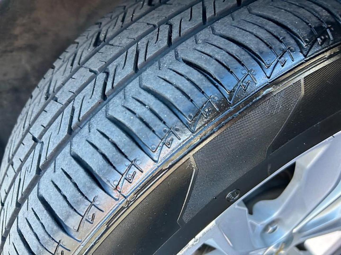 2024 GRAY Chevrolet Malibu (1G1ZD5ST3RF) with an 4-Cyl Turbo 1.5 Liter engine, Automatic CVT transmission, located at 412 Auto Vista Drive, Palmdale, 93551, (661) 945-0620, 34.592636, -118.136681- Photo#18