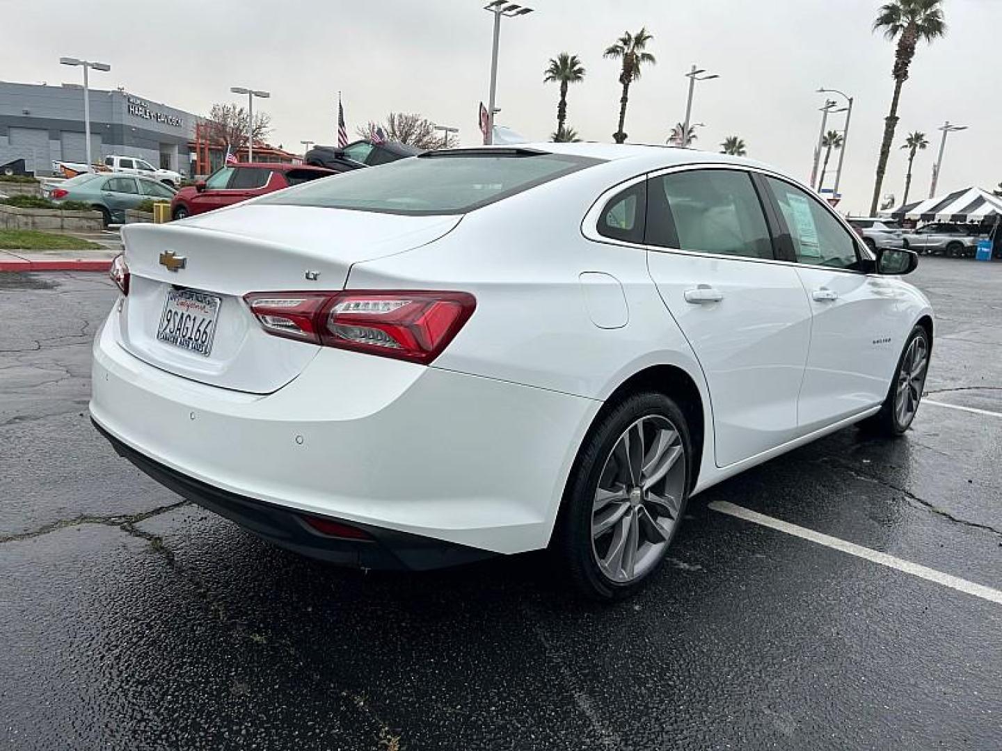 2024 WHITE Chevrolet Malibu (1G1ZE5ST0RF) with an 4-Cyl Turbo 1.5 Liter engine, Automatic CVT transmission, located at 412 Auto Vista Drive, Palmdale, 93551, (661) 945-0620, 34.592636, -118.136681- Photo#2