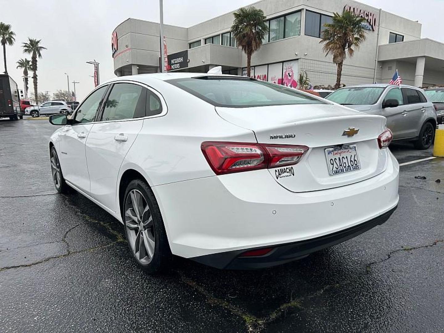 2024 WHITE Chevrolet Malibu (1G1ZE5ST0RF) with an 4-Cyl Turbo 1.5 Liter engine, Automatic CVT transmission, located at 412 Auto Vista Drive, Palmdale, 93551, (661) 945-0620, 34.592636, -118.136681- Photo#4
