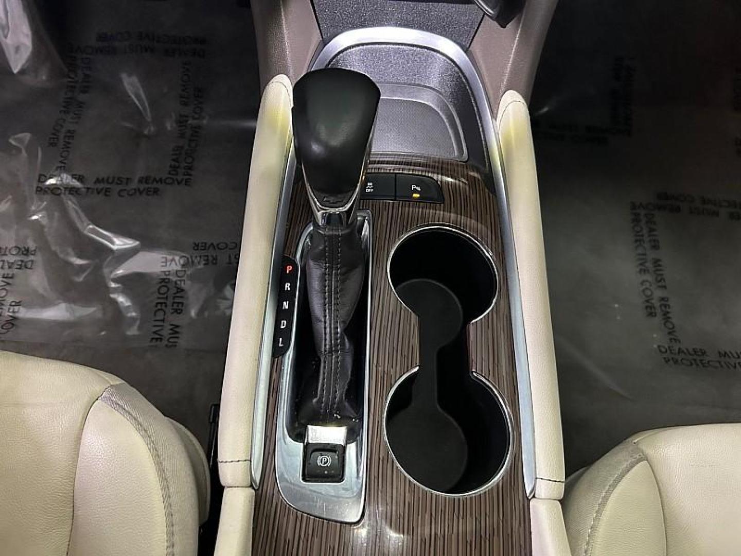 2024 WHITE Chevrolet Malibu (1G1ZE5ST0RF) with an 4-Cyl Turbo 1.5 Liter engine, Automatic CVT transmission, located at 412 Auto Vista Drive, Palmdale, 93551, (661) 945-0620, 34.592636, -118.136681- Photo#18
