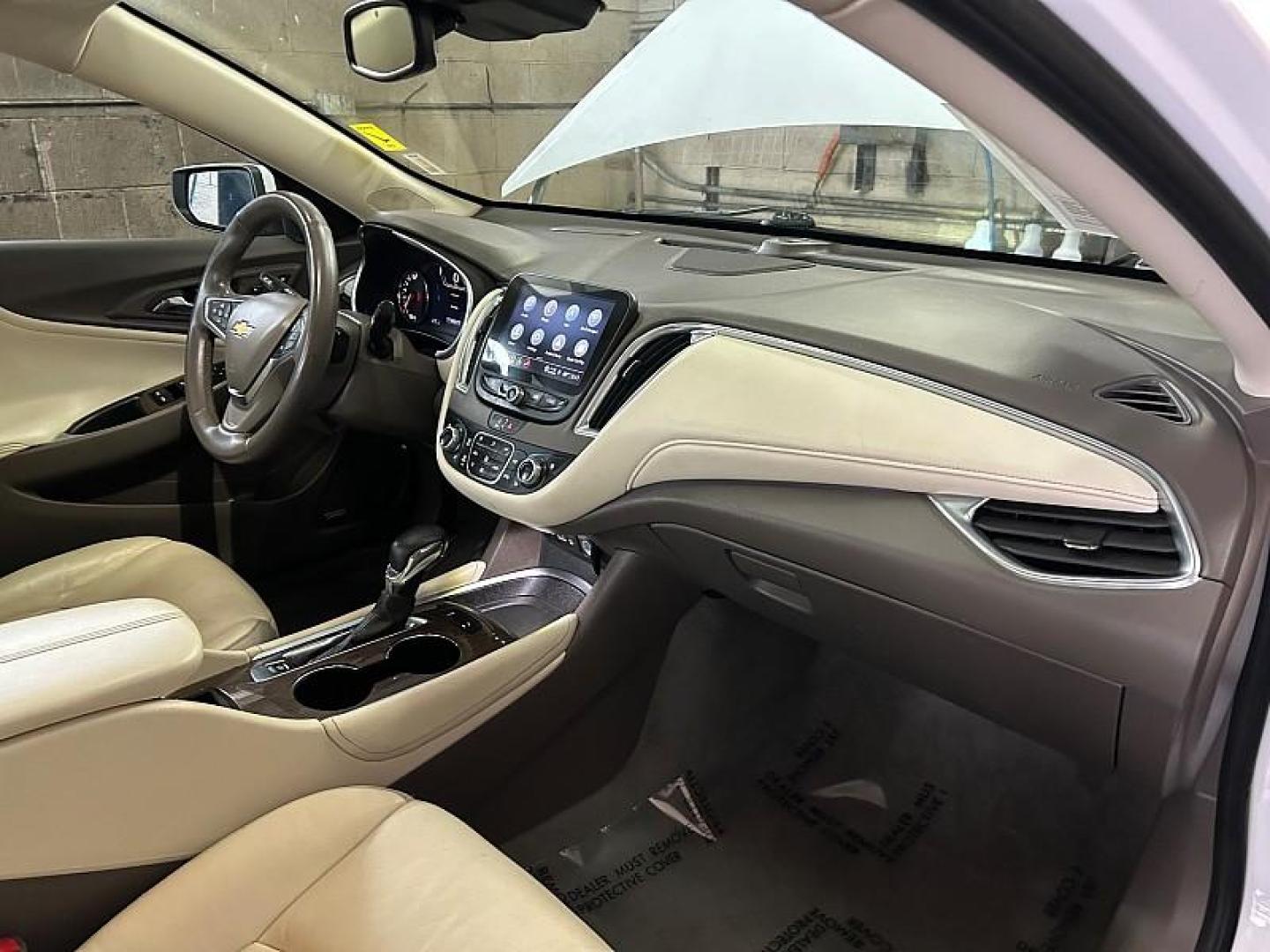 2024 WHITE Chevrolet Malibu (1G1ZE5ST0RF) with an 4-Cyl Turbo 1.5 Liter engine, Automatic CVT transmission, located at 412 Auto Vista Drive, Palmdale, 93551, (661) 945-0620, 34.592636, -118.136681- Photo#23