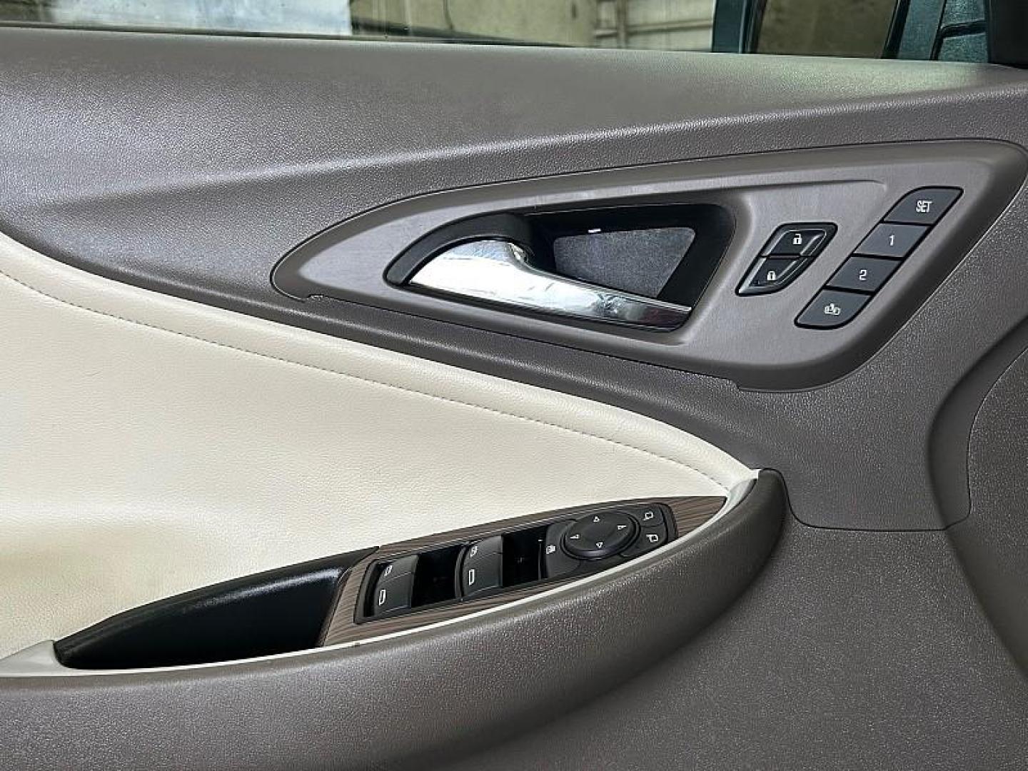 2024 WHITE Chevrolet Malibu (1G1ZE5ST0RF) with an 4-Cyl Turbo 1.5 Liter engine, Automatic CVT transmission, located at 412 Auto Vista Drive, Palmdale, 93551, (661) 945-0620, 34.592636, -118.136681- Photo#24