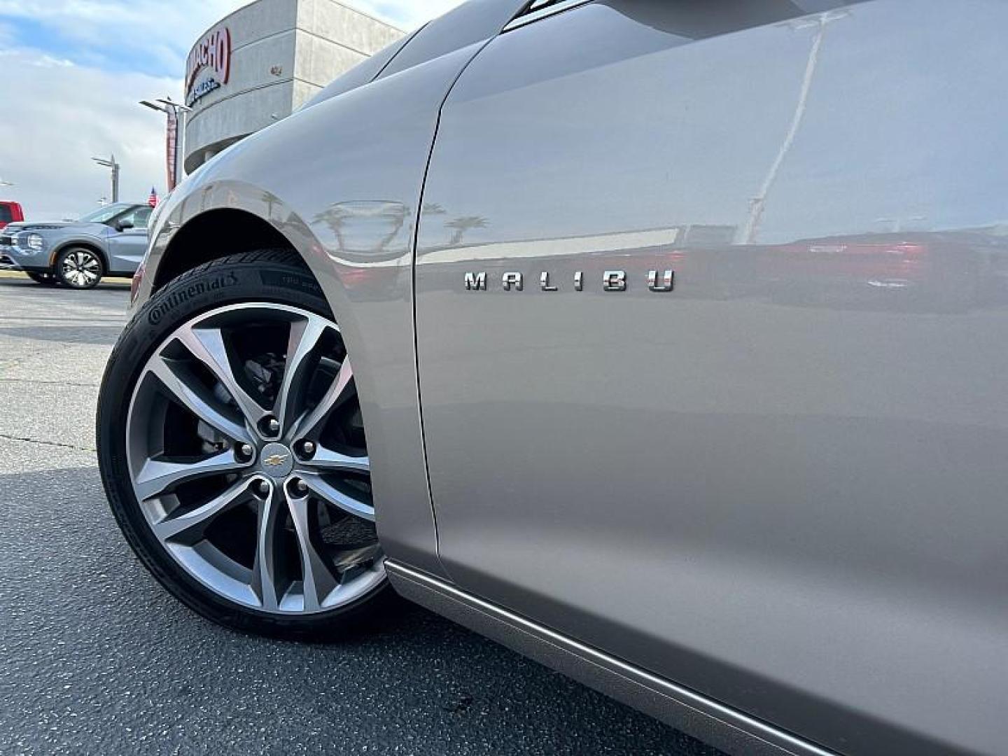 2024 GRAY Chevrolet Malibu (1G1ZE5ST9RF) with an 4-Cyl Turbo 1.5 Liter engine, Automatic CVT transmission, located at 412 Auto Vista Drive, Palmdale, 93551, (661) 945-0620, 34.592636, -118.136681 - Photo#7