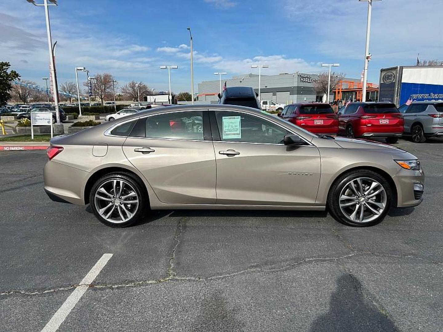 2024 GRAY Chevrolet Malibu (1G1ZE5ST9RF) with an 4-Cyl Turbo 1.5 Liter engine, Automatic CVT transmission, located at 412 Auto Vista Drive, Palmdale, 93551, (661) 945-0620, 34.592636, -118.136681 - Photo#10