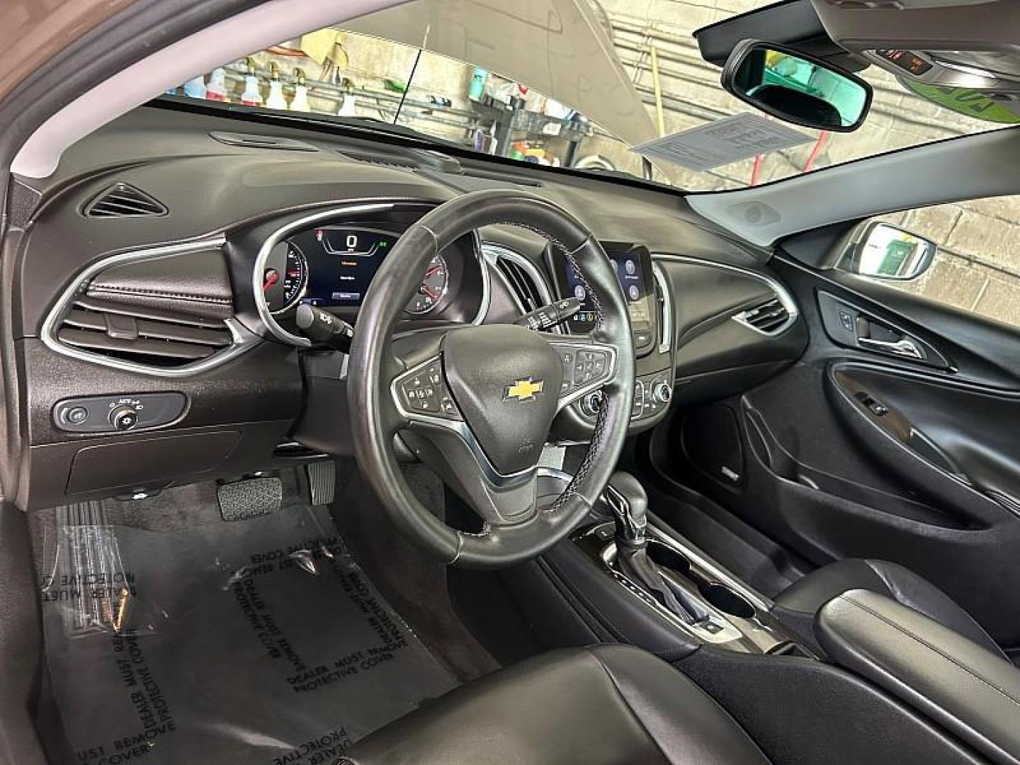 2024 GRAY Chevrolet Malibu (1G1ZE5ST9RF) with an 4-Cyl Turbo 1.5 Liter engine, Automatic CVT transmission, located at 412 Auto Vista Drive, Palmdale, 93551, (661) 945-0620, 34.592636, -118.136681 - Photo#17