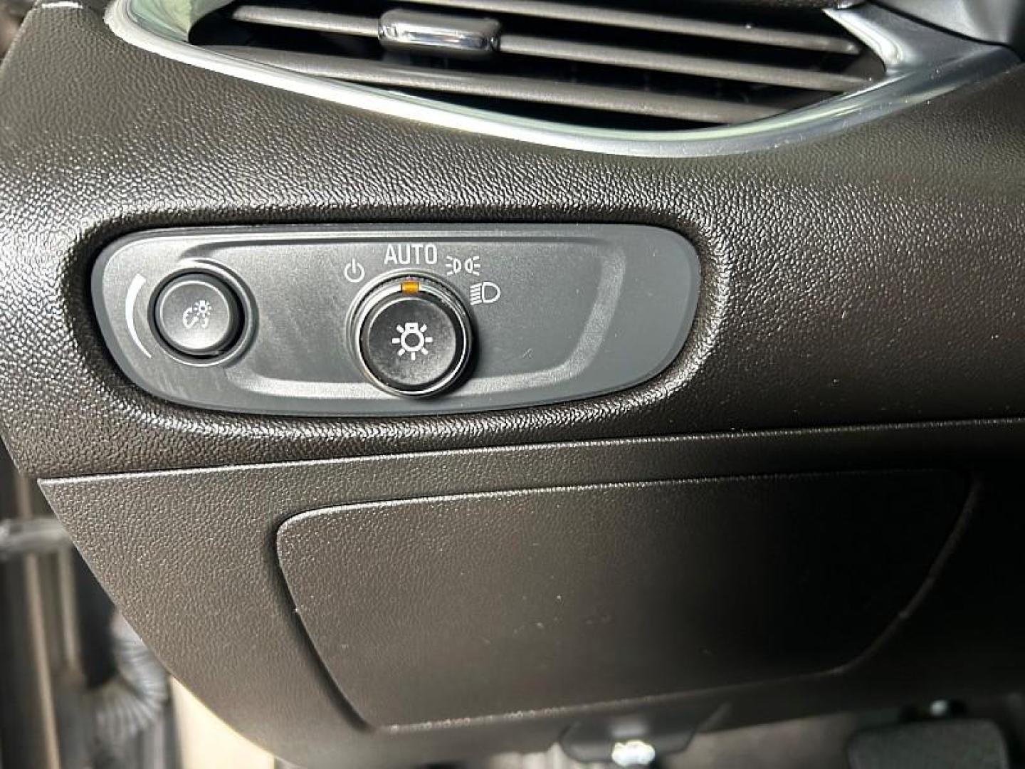 2024 GRAY Chevrolet Malibu (1G1ZE5ST9RF) with an 4-Cyl Turbo 1.5 Liter engine, Automatic CVT transmission, located at 412 Auto Vista Drive, Palmdale, 93551, (661) 945-0620, 34.592636, -118.136681 - Photo#25