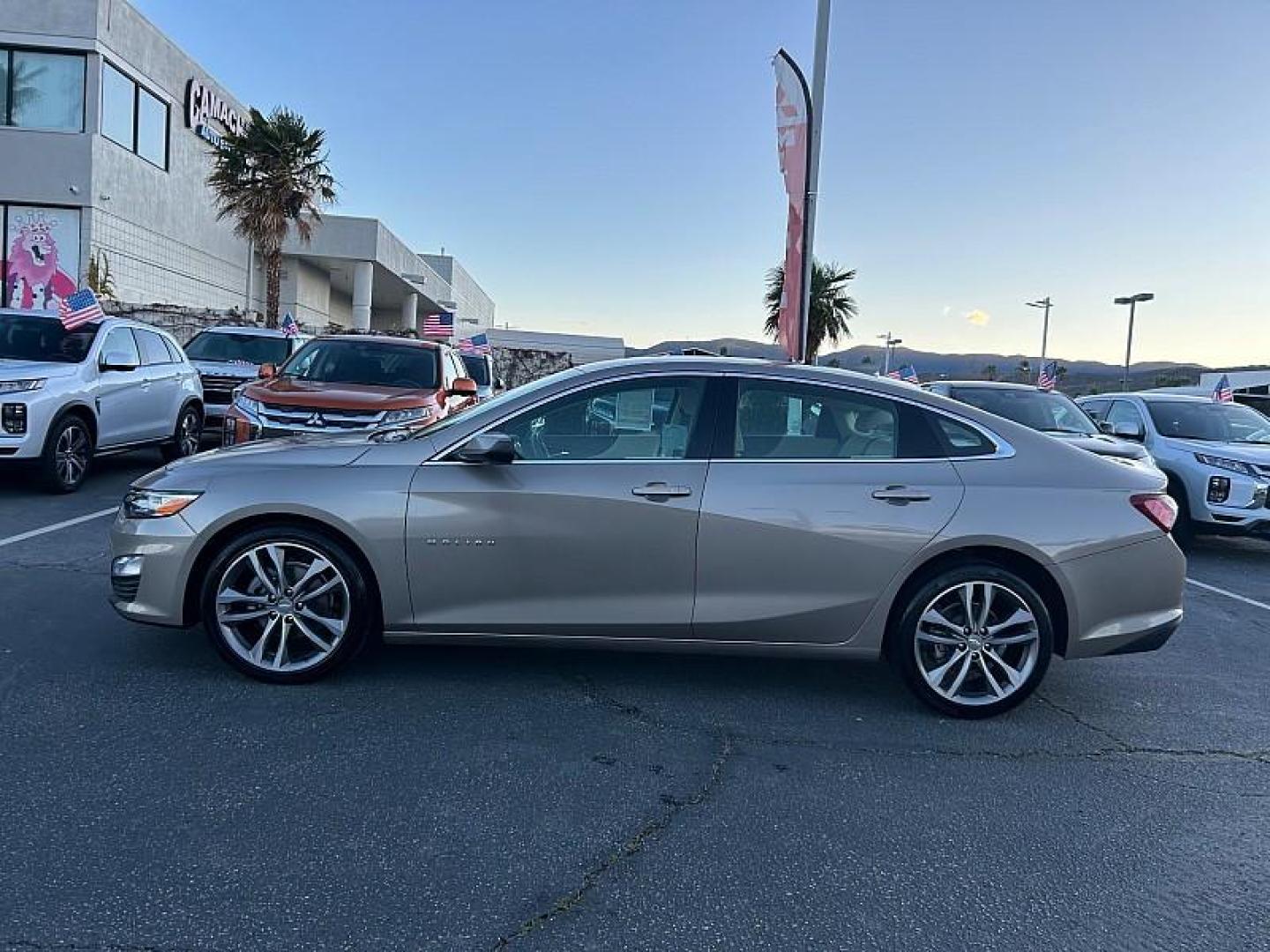 2024 GRAY Chevrolet Malibu (1G1ZE5ST8RF) with an 4-Cyl Turbo 1.5 Liter engine, Automatic CVT transmission, located at 412 Auto Vista Drive, Palmdale, 93551, (661) 945-0620, 34.592636, -118.136681 - Photo#3