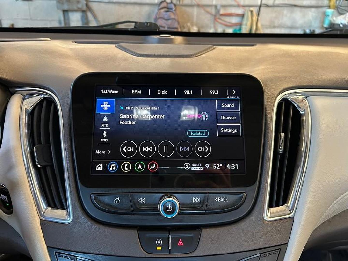 2024 GRAY Chevrolet Malibu (1G1ZE5ST8RF) with an 4-Cyl Turbo 1.5 Liter engine, Automatic CVT transmission, located at 412 Auto Vista Drive, Palmdale, 93551, (661) 945-0620, 34.592636, -118.136681 - Photo#18