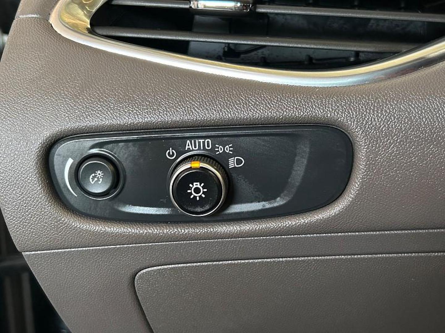 2024 GRAY Chevrolet Malibu (1G1ZE5ST8RF) with an 4-Cyl Turbo 1.5 Liter engine, Automatic CVT transmission, located at 412 Auto Vista Drive, Palmdale, 93551, (661) 945-0620, 34.592636, -118.136681 - Photo#25