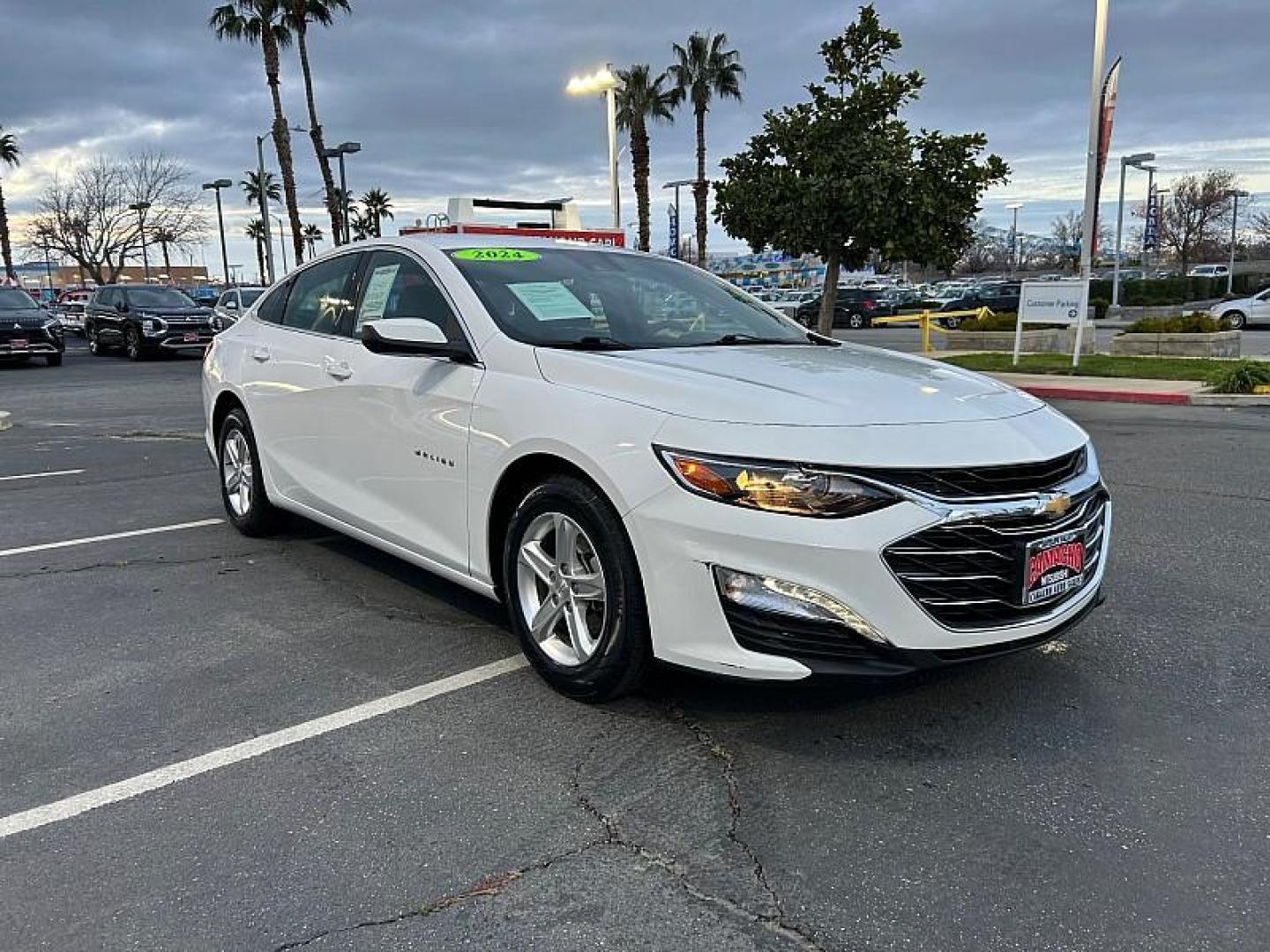 2024 WHITE Chevrolet Malibu (1G1ZD5ST6RF) with an 4-Cyl Turbo 1.5 Liter engine, Automatic CVT transmission, located at 412 Auto Vista Drive, Palmdale, 93551, (661) 945-0620, 34.592636, -118.136681 - Photo#0