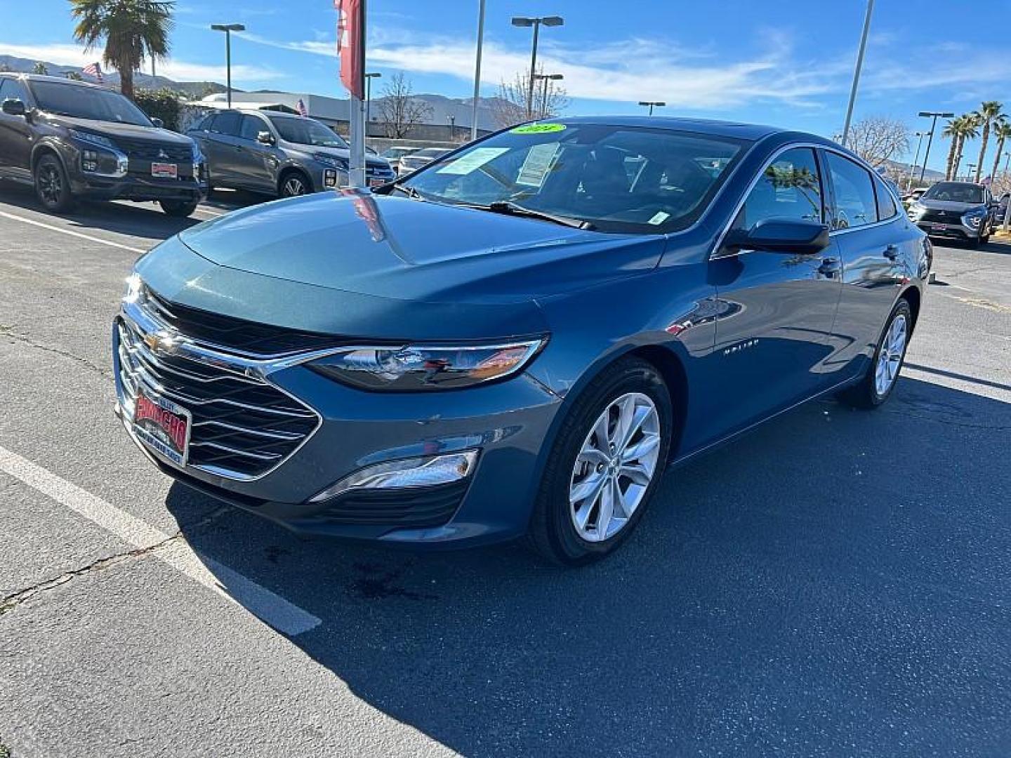 2024 BLUE Chevrolet Malibu (1G1ZD5ST8RF) with an 4-Cyl Turbo 1.5 Liter engine, Automatic CVT transmission, located at 412 Auto Vista Drive, Palmdale, 93551, (661) 945-0620, 34.592636, -118.136681- Photo#2