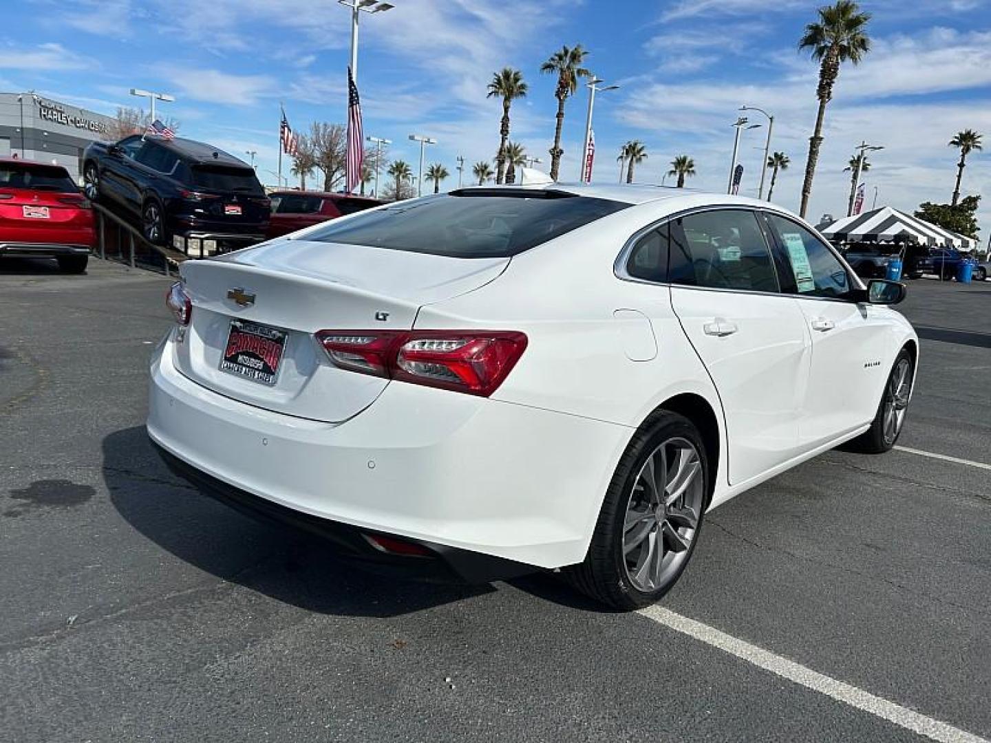 2024 WHITE Chevrolet Malibu (1G1ZE5ST2RF) with an 4-Cyl Turbo 1.5 Liter engine, Automatic CVT transmission, located at 412 Auto Vista Drive, Palmdale, 93551, (661) 945-0620, 34.592636, -118.136681 - Photo#2