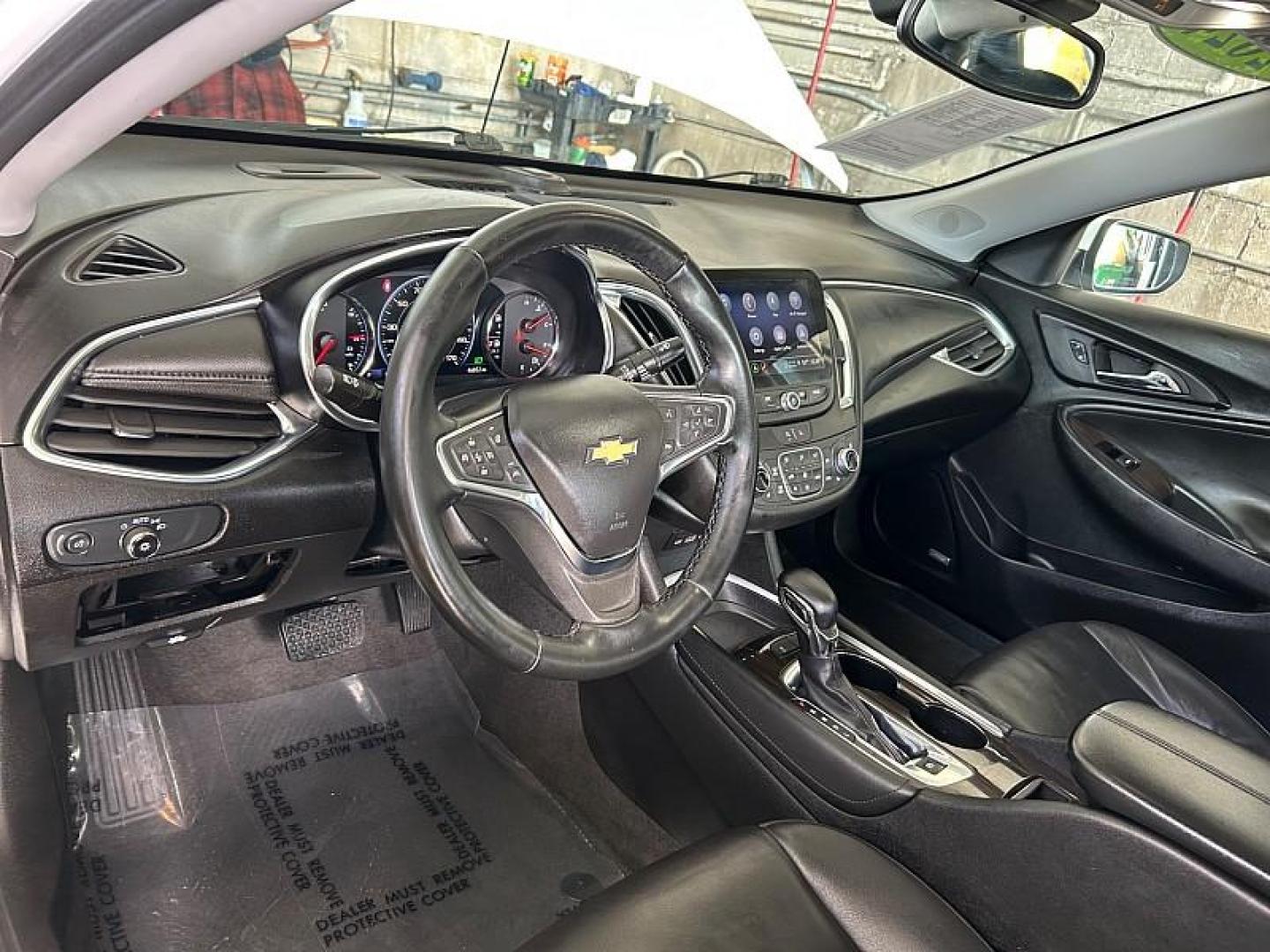 2024 WHITE Chevrolet Malibu (1G1ZE5ST2RF) with an 4-Cyl Turbo 1.5 Liter engine, Automatic CVT transmission, located at 412 Auto Vista Drive, Palmdale, 93551, (661) 945-0620, 34.592636, -118.136681 - Photo#17