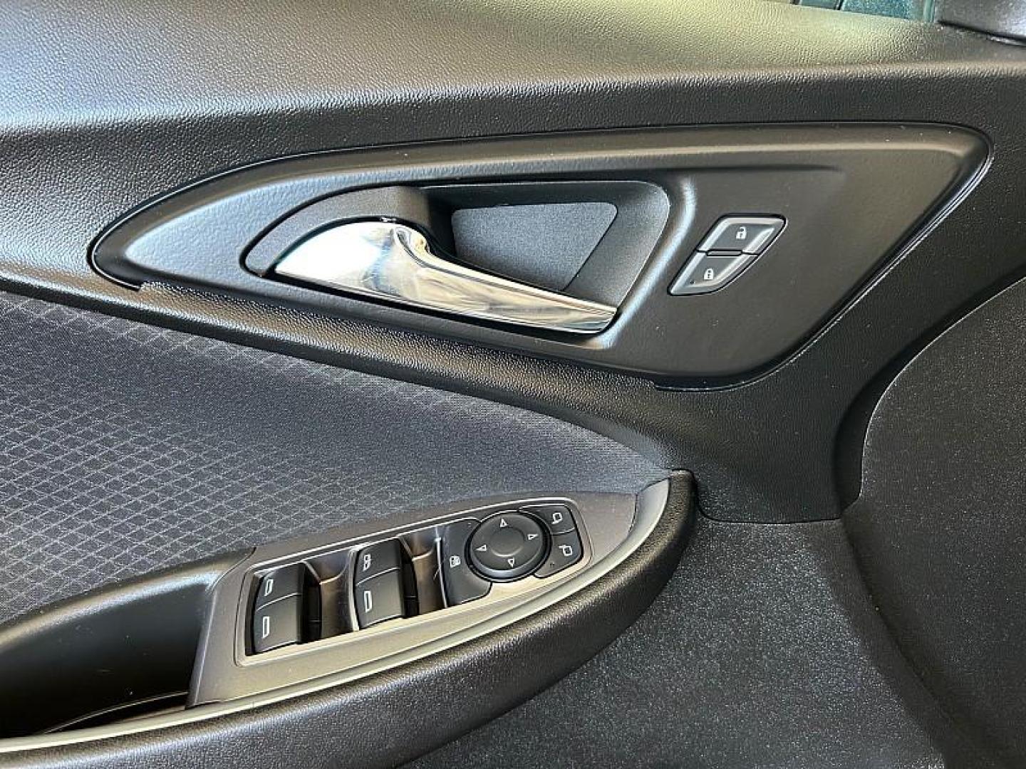 2024 WHITE Chevrolet Malibu (1G1ZD5ST9RF) with an 4-Cyl Turbo 1.5 Liter engine, Automatic CVT transmission, located at 412 Auto Vista Drive, Palmdale, 93551, (661) 945-0620, 34.592636, -118.136681 - Photo#5