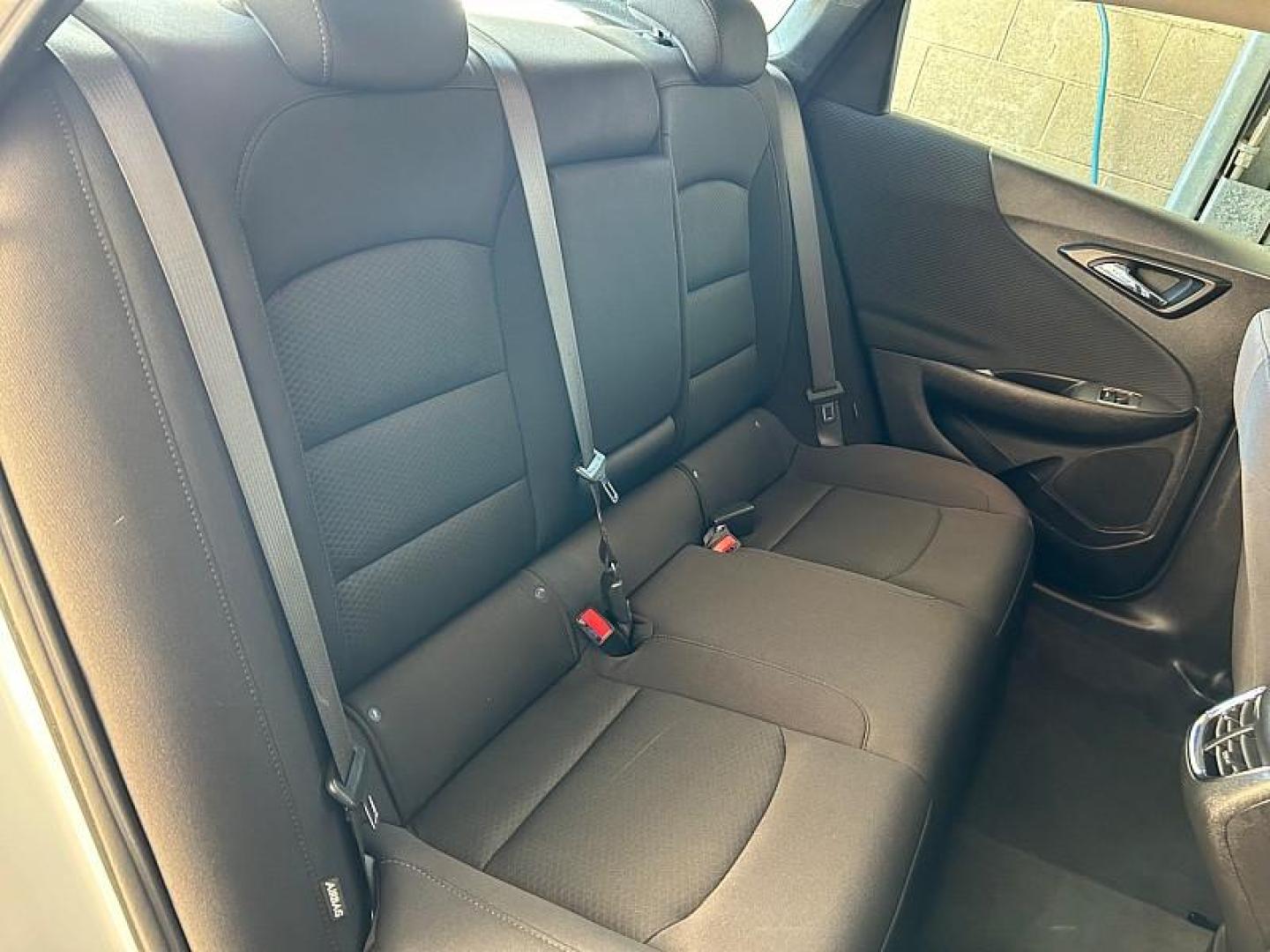 2024 WHITE Chevrolet Malibu (1G1ZD5ST9RF) with an 4-Cyl Turbo 1.5 Liter engine, Automatic CVT transmission, located at 412 Auto Vista Drive, Palmdale, 93551, (661) 945-0620, 34.592636, -118.136681 - Photo#7