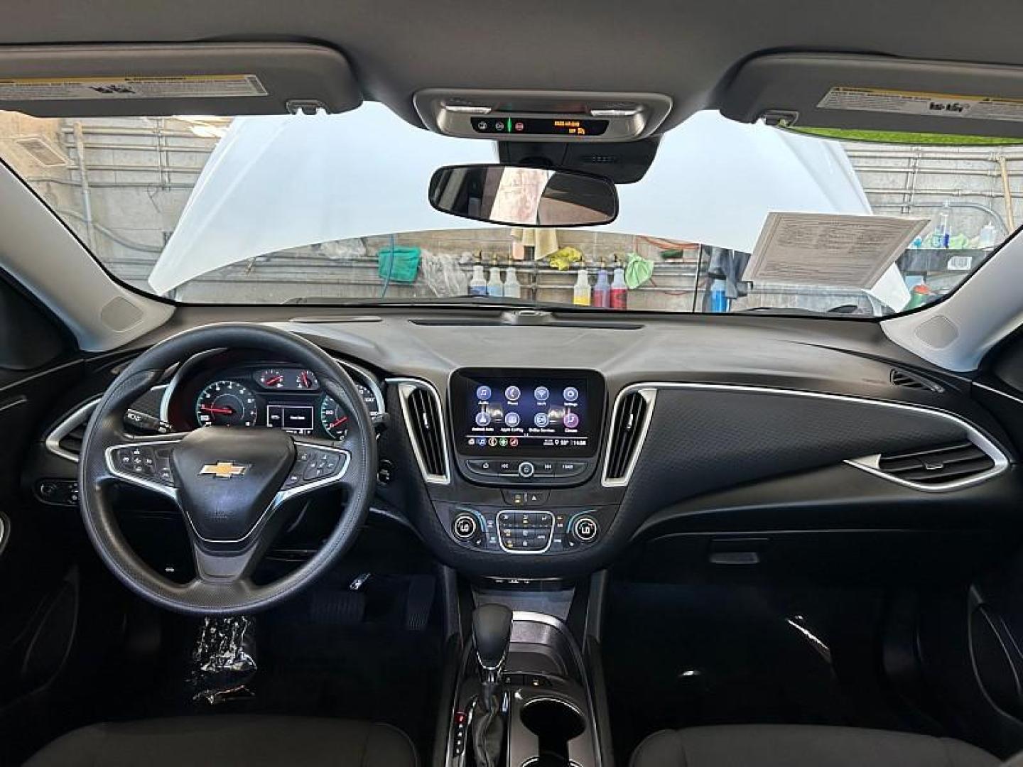 2024 WHITE Chevrolet Malibu (1G1ZD5ST9RF) with an 4-Cyl Turbo 1.5 Liter engine, Automatic CVT transmission, located at 412 Auto Vista Drive, Palmdale, 93551, (661) 945-0620, 34.592636, -118.136681 - Photo#8