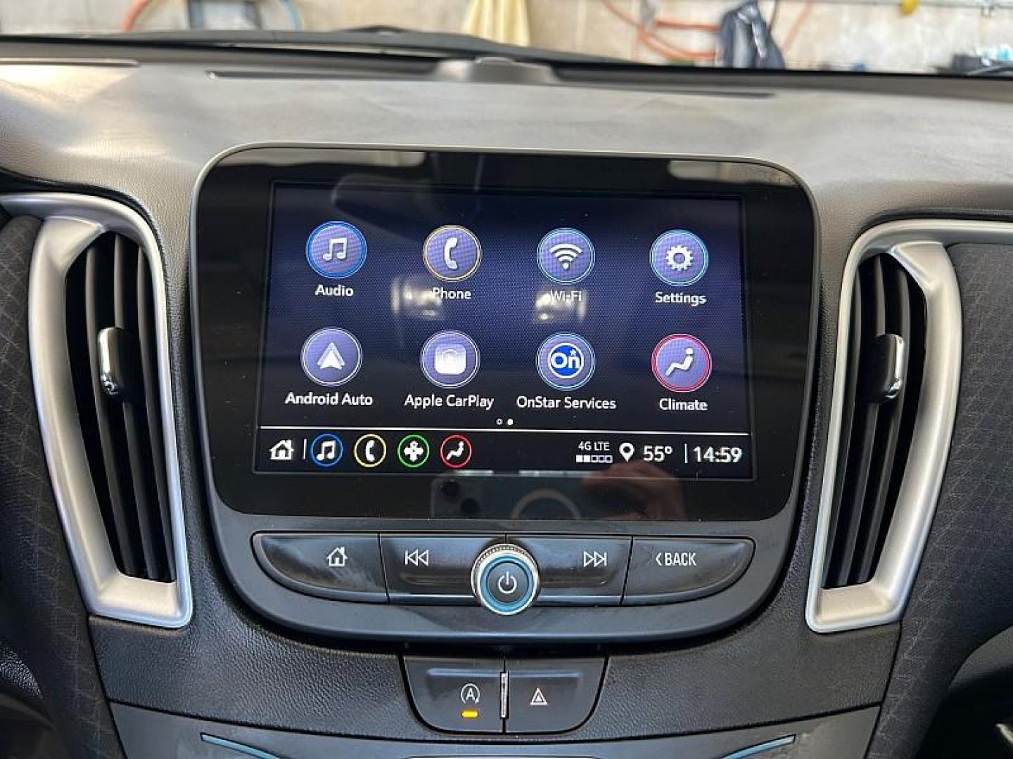 2024 WHITE Chevrolet Malibu (1G1ZD5ST9RF) with an 4-Cyl Turbo 1.5 Liter engine, Automatic CVT transmission, located at 412 Auto Vista Drive, Palmdale, 93551, (661) 945-0620, 34.592636, -118.136681 - Photo#10