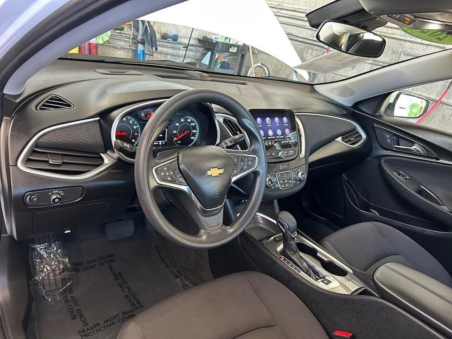2024 WHITE Chevrolet Malibu (1G1ZD5ST9RF) with an 4-Cyl Turbo 1.5 Liter engine, Automatic CVT transmission, located at 412 Auto Vista Drive, Palmdale, 93551, (661) 945-0620, 34.592636, -118.136681 - Photo#13