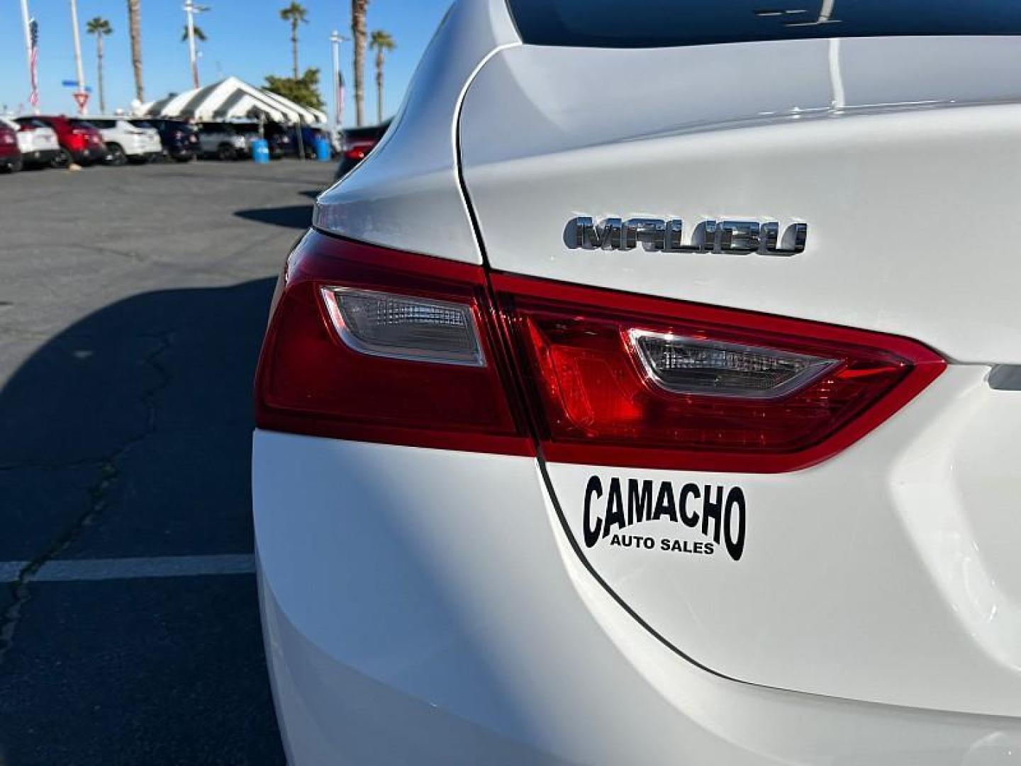 2024 WHITE Chevrolet Malibu (1G1ZD5ST9RF) with an 4-Cyl Turbo 1.5 Liter engine, Automatic CVT transmission, located at 412 Auto Vista Drive, Palmdale, 93551, (661) 945-0620, 34.592636, -118.136681 - Photo#15
