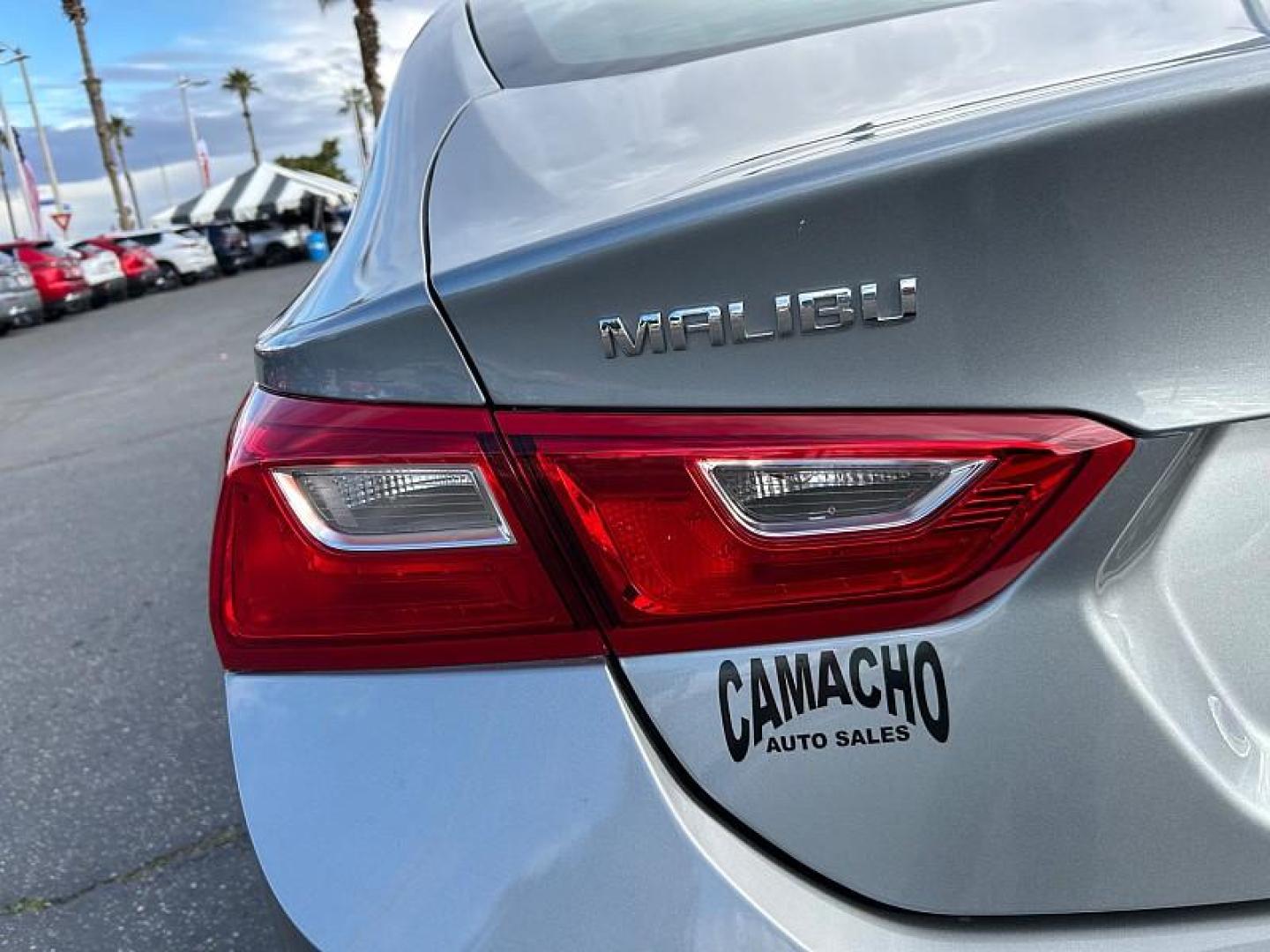 2024 GRAY Chevrolet Malibu (1G1ZD5ST8RF) with an 4-Cyl Turbo 1.5 Liter engine, Automatic CVT transmission, located at 412 Auto Vista Drive, Palmdale, 93551, (661) 945-0620, 34.592636, -118.136681 - Photo#11