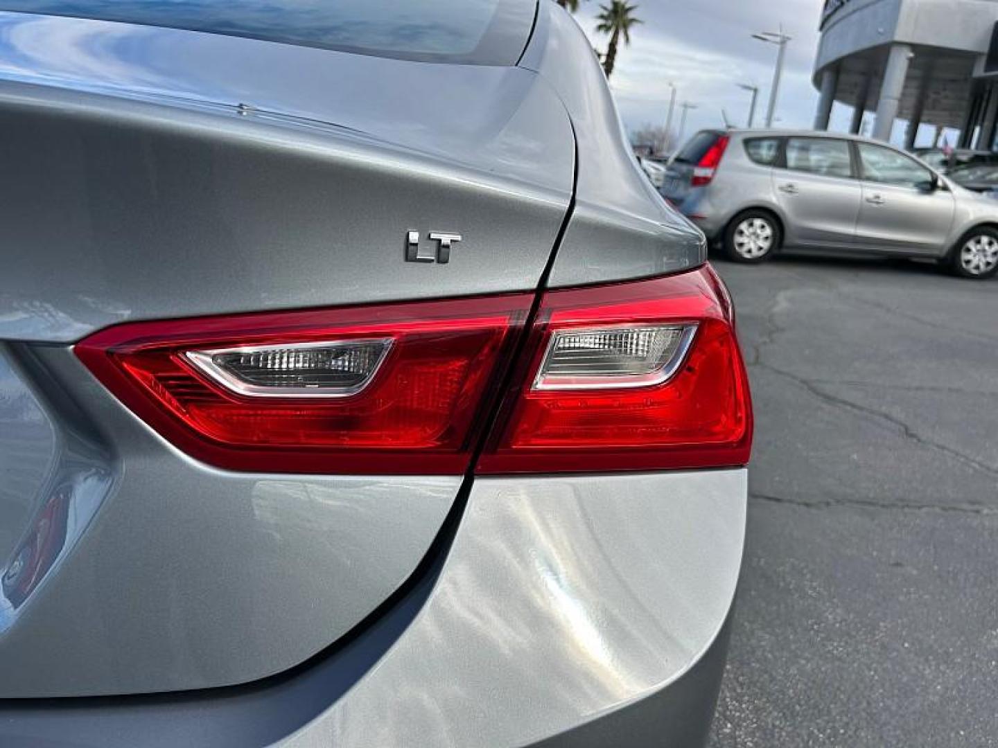 2024 GRAY Chevrolet Malibu (1G1ZD5ST8RF) with an 4-Cyl Turbo 1.5 Liter engine, Automatic CVT transmission, located at 412 Auto Vista Drive, Palmdale, 93551, (661) 945-0620, 34.592636, -118.136681 - Photo#12