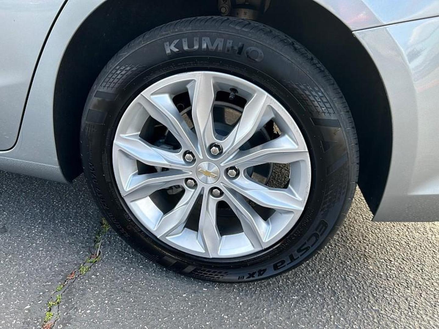 2024 GRAY Chevrolet Malibu (1G1ZD5ST8RF) with an 4-Cyl Turbo 1.5 Liter engine, Automatic CVT transmission, located at 412 Auto Vista Drive, Palmdale, 93551, (661) 945-0620, 34.592636, -118.136681 - Photo#14
