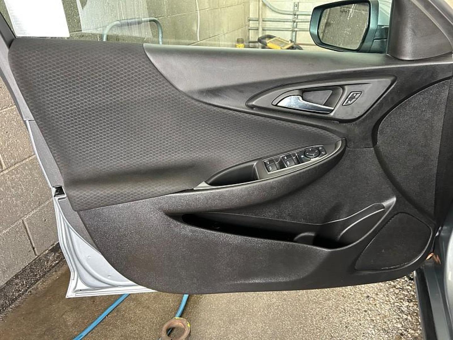 2024 GRAY Chevrolet Malibu (1G1ZD5ST8RF) with an 4-Cyl Turbo 1.5 Liter engine, Automatic CVT transmission, located at 412 Auto Vista Drive, Palmdale, 93551, (661) 945-0620, 34.592636, -118.136681 - Photo#16