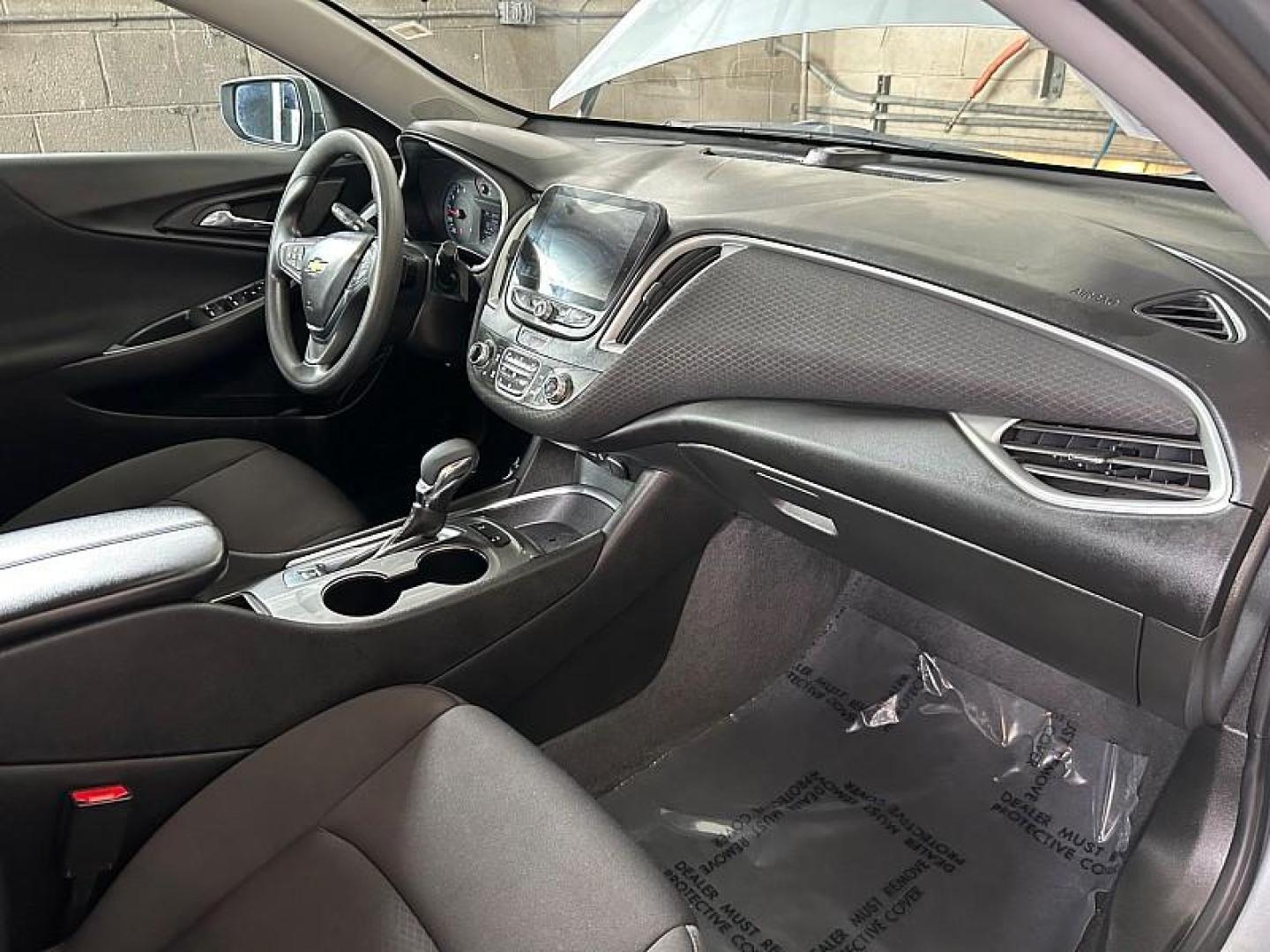 2024 GRAY Chevrolet Malibu (1G1ZD5ST8RF) with an 4-Cyl Turbo 1.5 Liter engine, Automatic CVT transmission, located at 412 Auto Vista Drive, Palmdale, 93551, (661) 945-0620, 34.592636, -118.136681 - Photo#23