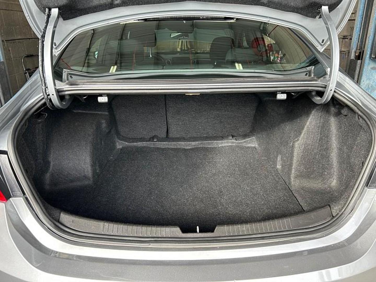 2024 GRAY Chevrolet Malibu (1G1ZD5ST8RF) with an 4-Cyl Turbo 1.5 Liter engine, Automatic CVT transmission, located at 412 Auto Vista Drive, Palmdale, 93551, (661) 945-0620, 34.592636, -118.136681 - Photo#29